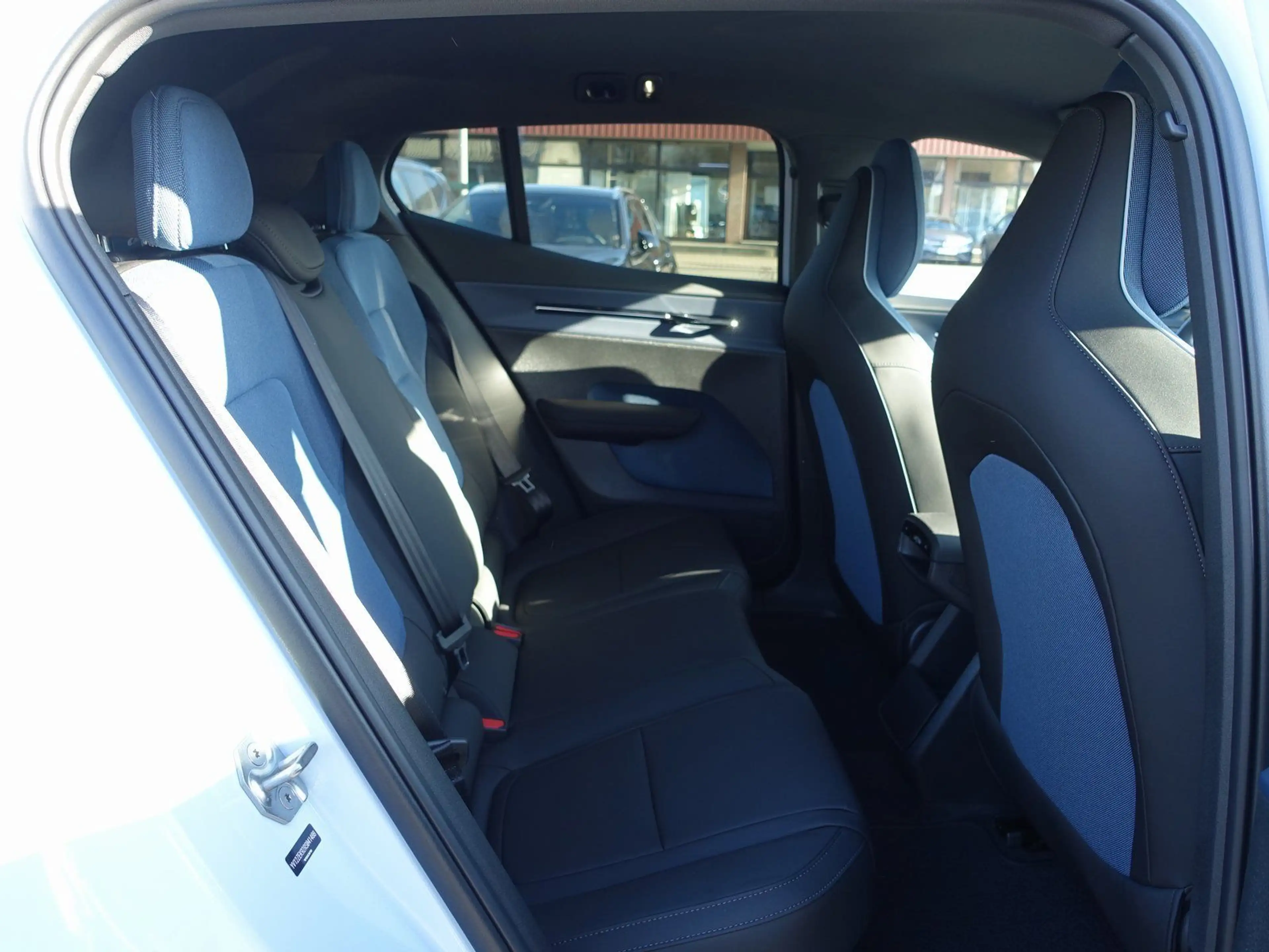 Volvo EX30 Plus Twin Motor Performance/Kamera/BLIS — photo 10