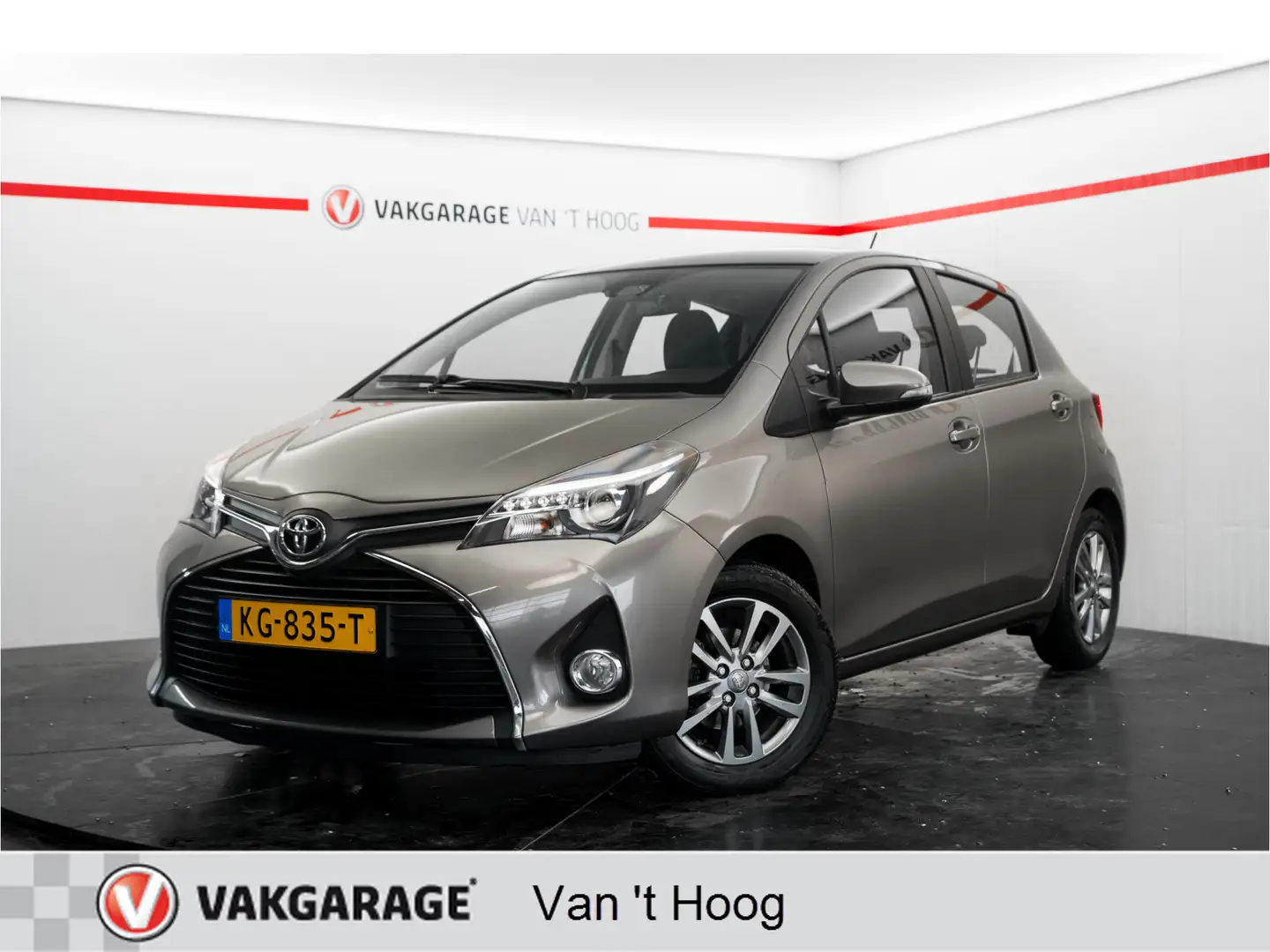 Toyota Yaris 1.3 VVT-i Automaat Camera Navigatie Climat control Gris - 1