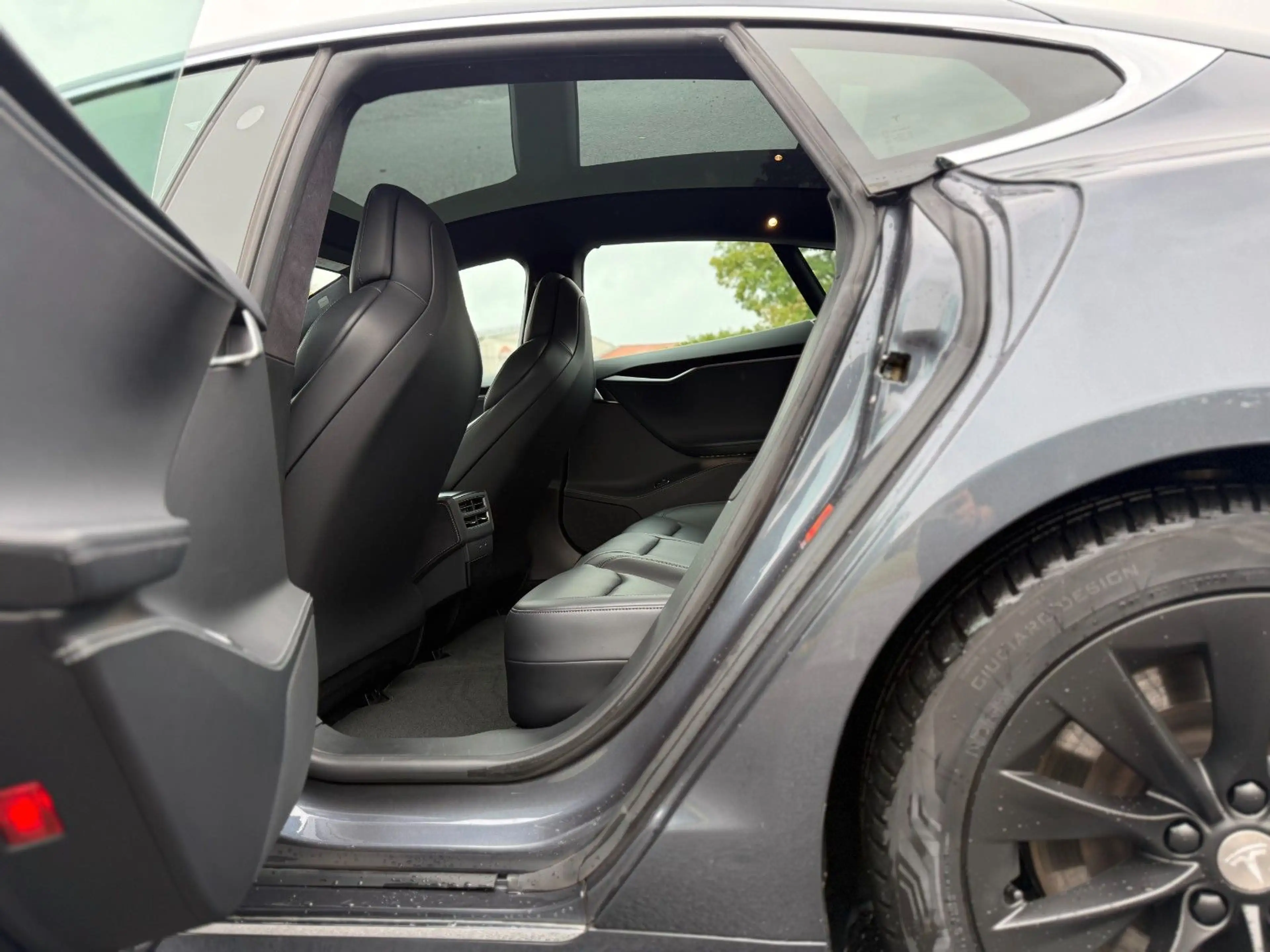 Tesla Model S 75D HW3 Premium Voll-Leder Carbon — photo 10
