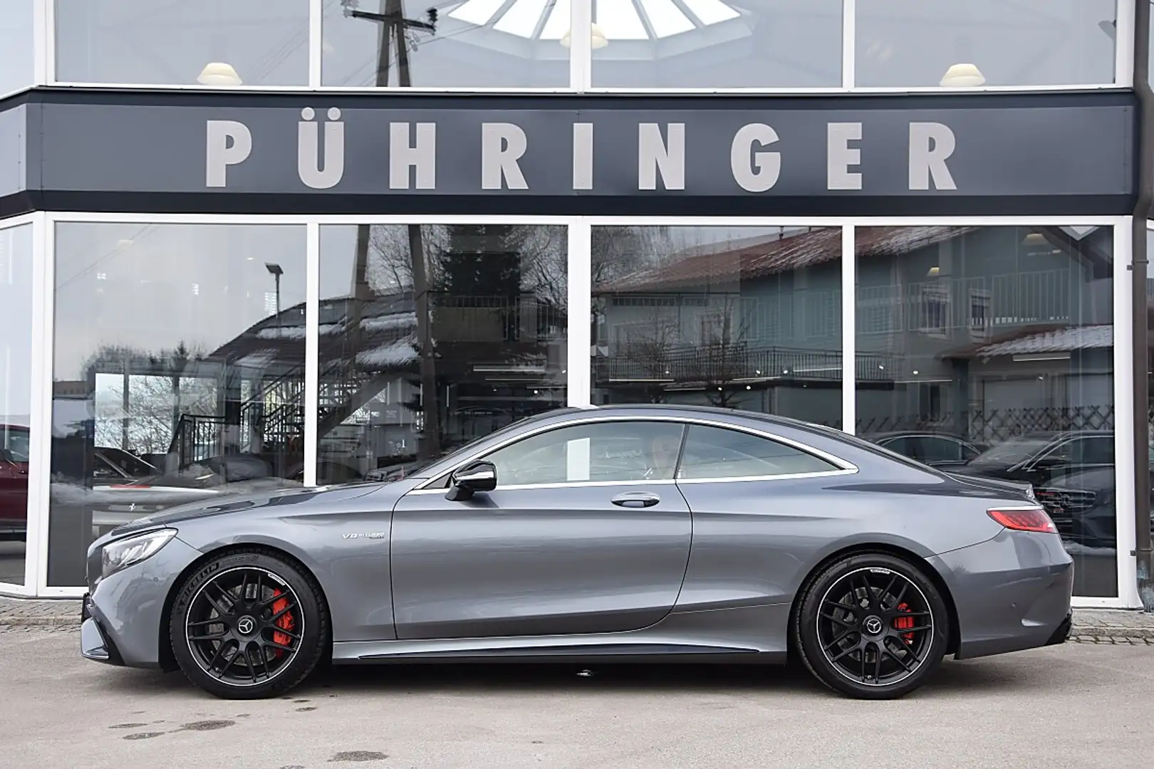 Mercedes-Benz S 63 AMG 4MATIC+ Coupe Aut. *AMG Fahrerpaket* Grau - 1