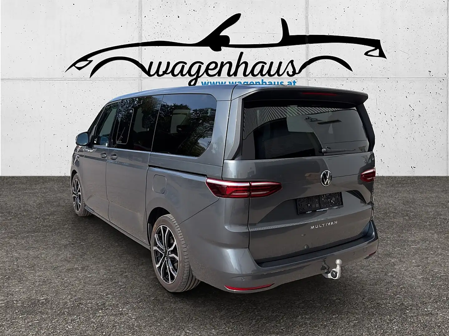 Volkswagen T7 Multivan ÜH 2,0 TDI Bus. Top Paket DSG, ACC, AHV, Matrix... Grau - 2