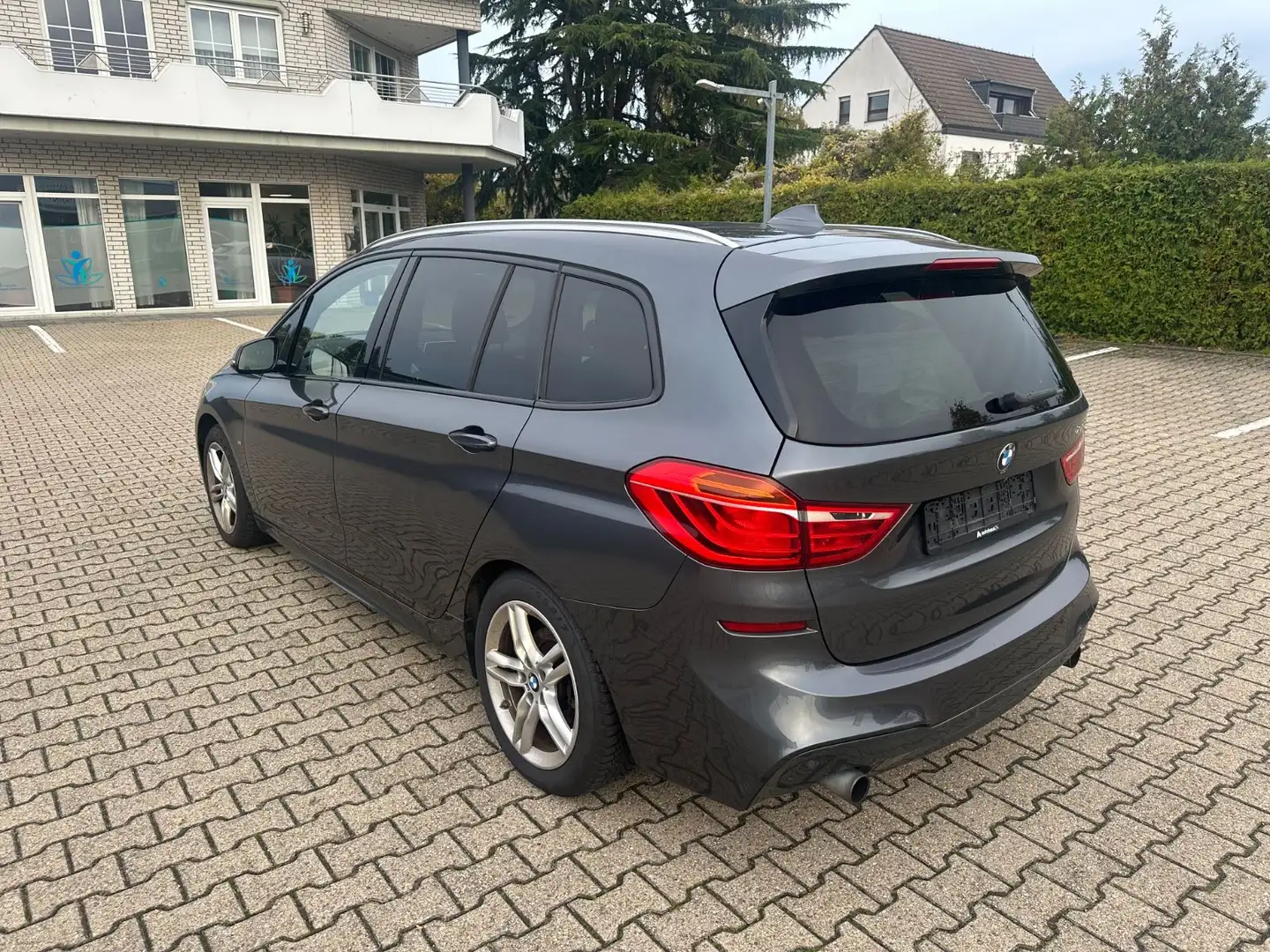 BMW 220 Baureihe 2 Gran Tourer 220 i M Sport 7 Sitze Grau - 2
