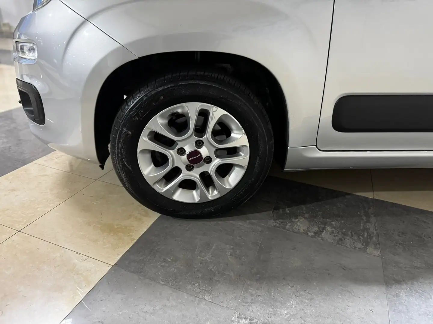 Fiat Panda Panda III 2016 1.2 Lounge 69cv Zilver - 2