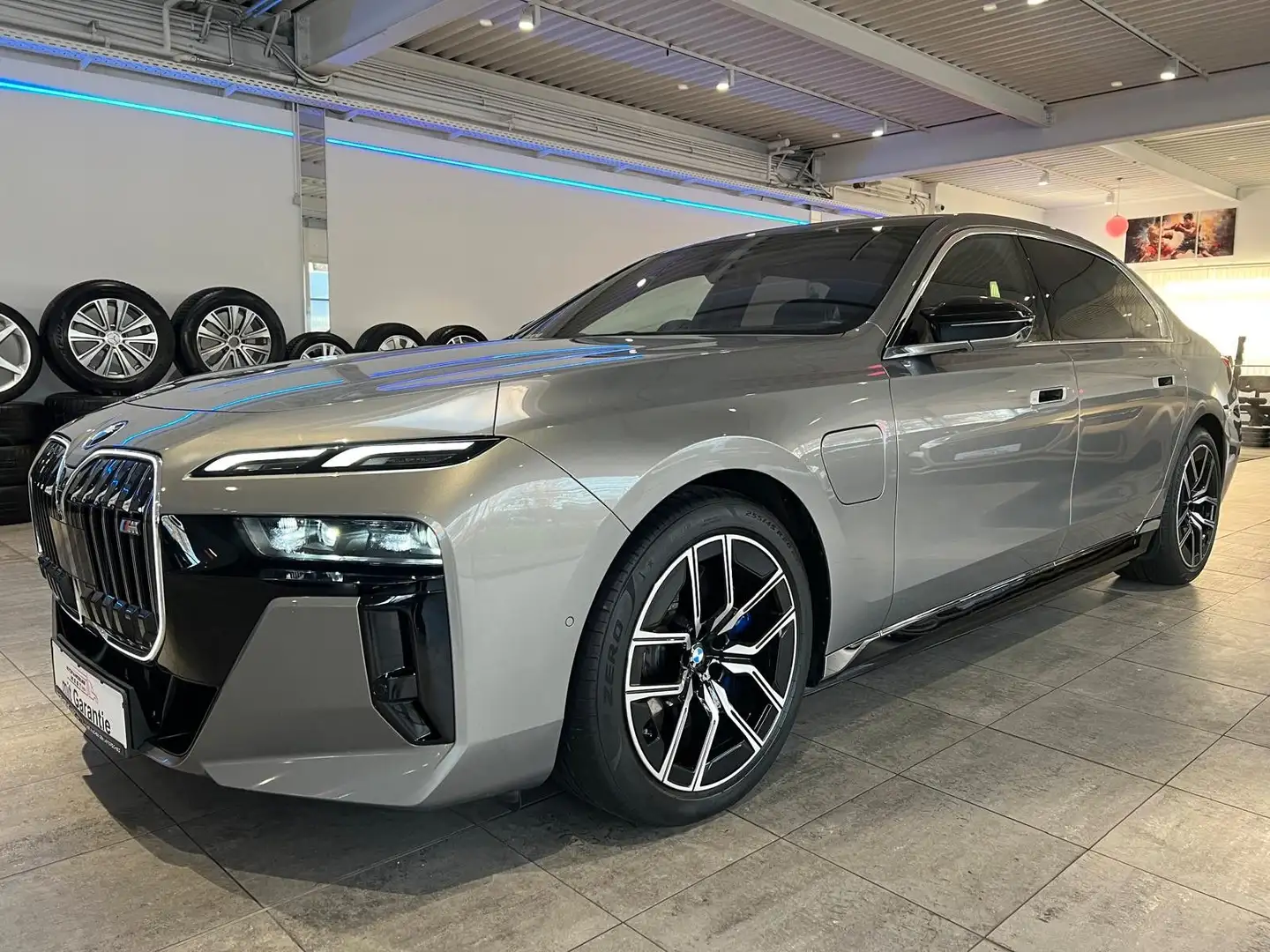 BMW 760 e xDrive *Individual Edition*UnfallfreI*1.Hd Gris - 1