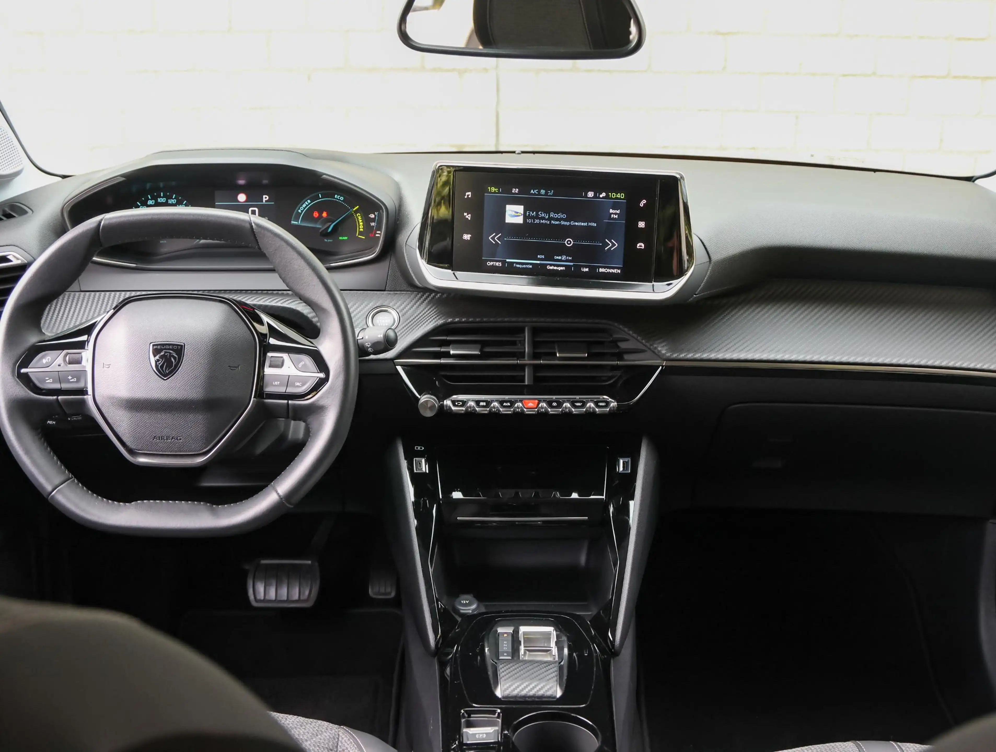 Peugeot e-208 e-Style 50 kWh | Navigatie | Parkeersensoren | Cru — photo 12