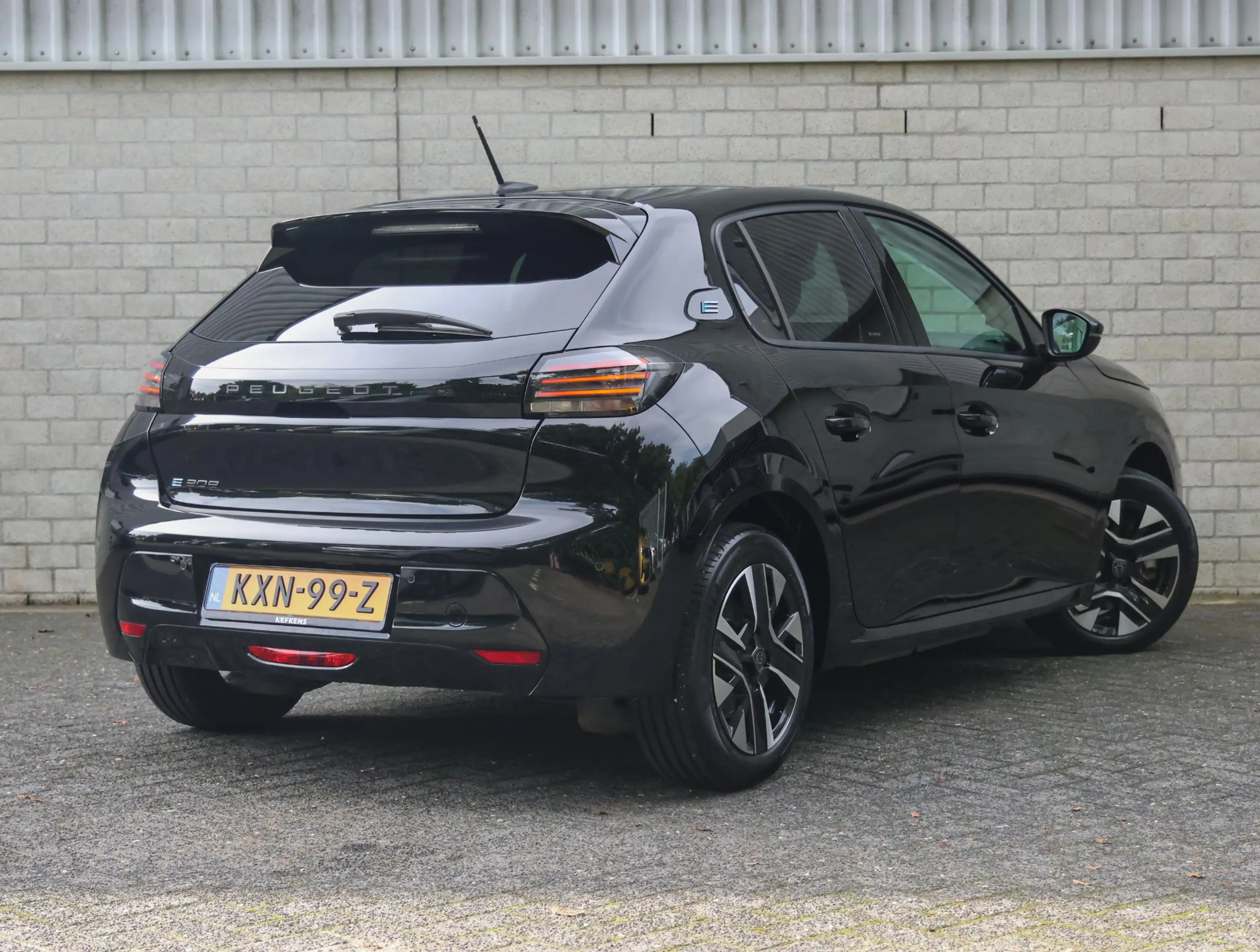 Peugeot e-208 e-Style 50 kWh | Navigatie | Parkeersensoren | Cru — photo 3