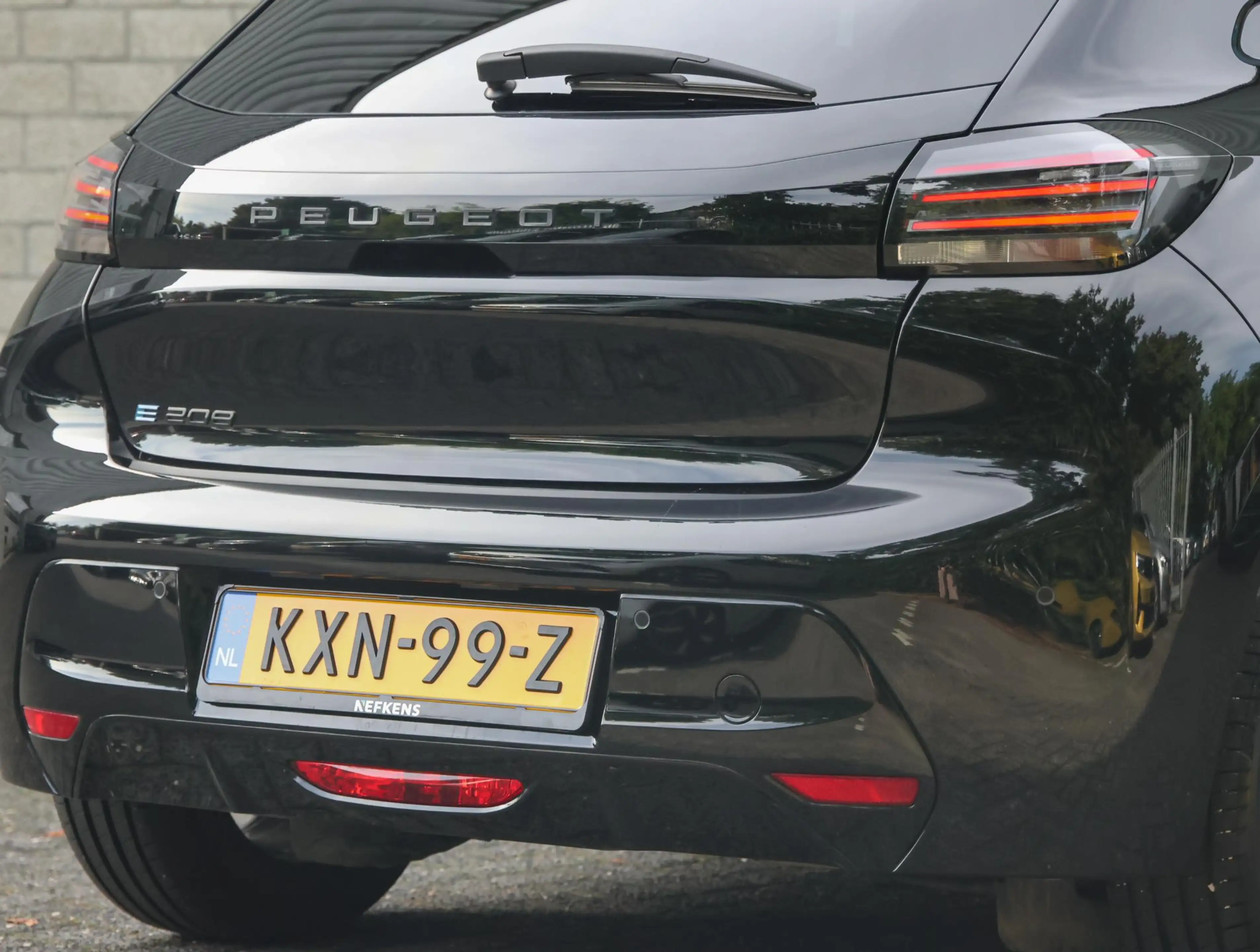 Peugeot e-208 e-Style 50 kWh | Navigatie | Parkeersensoren | Cru — photo 6