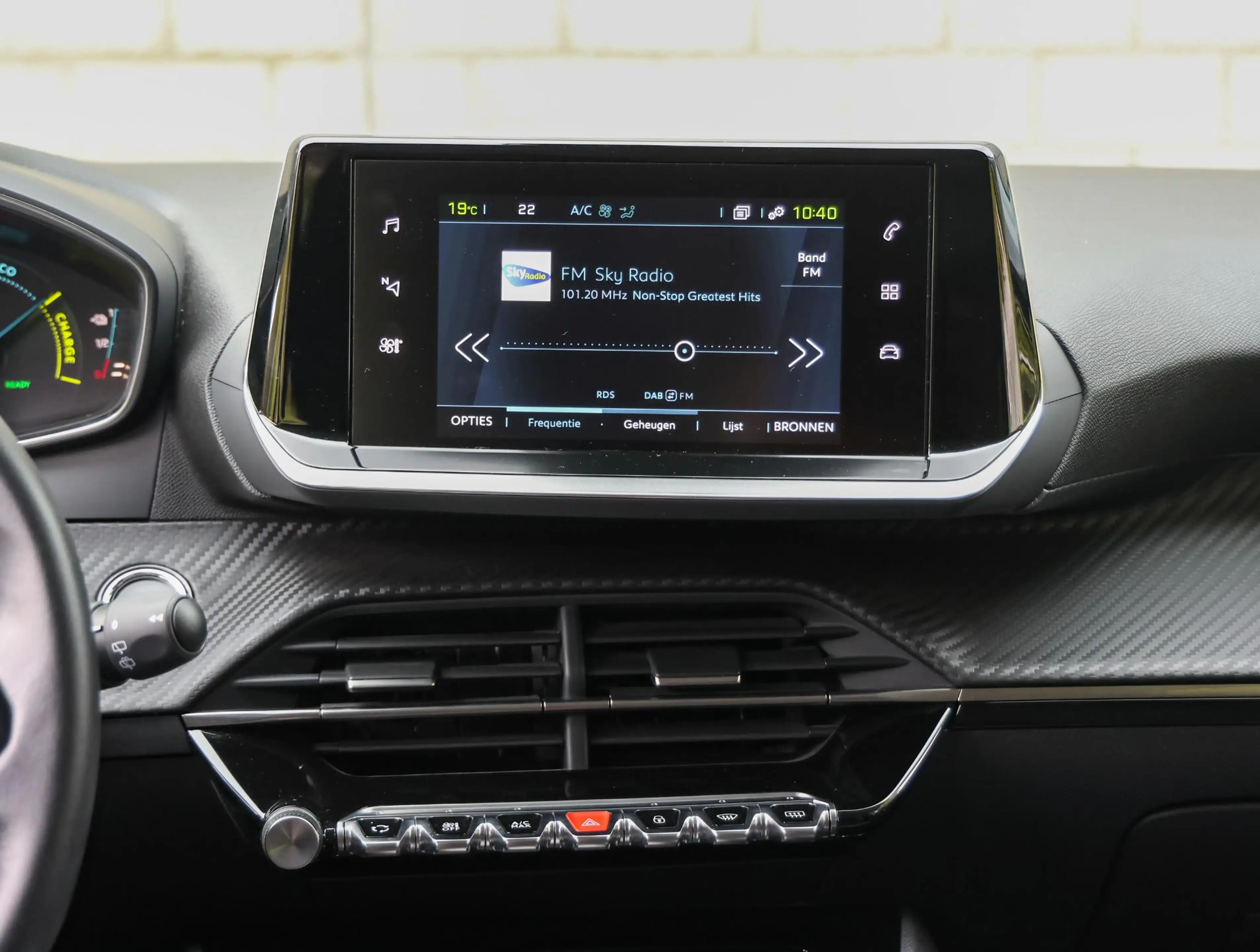 Peugeot e-208 e-Style 50 kWh | Navigatie | Parkeersensoren | Cru — photo 13