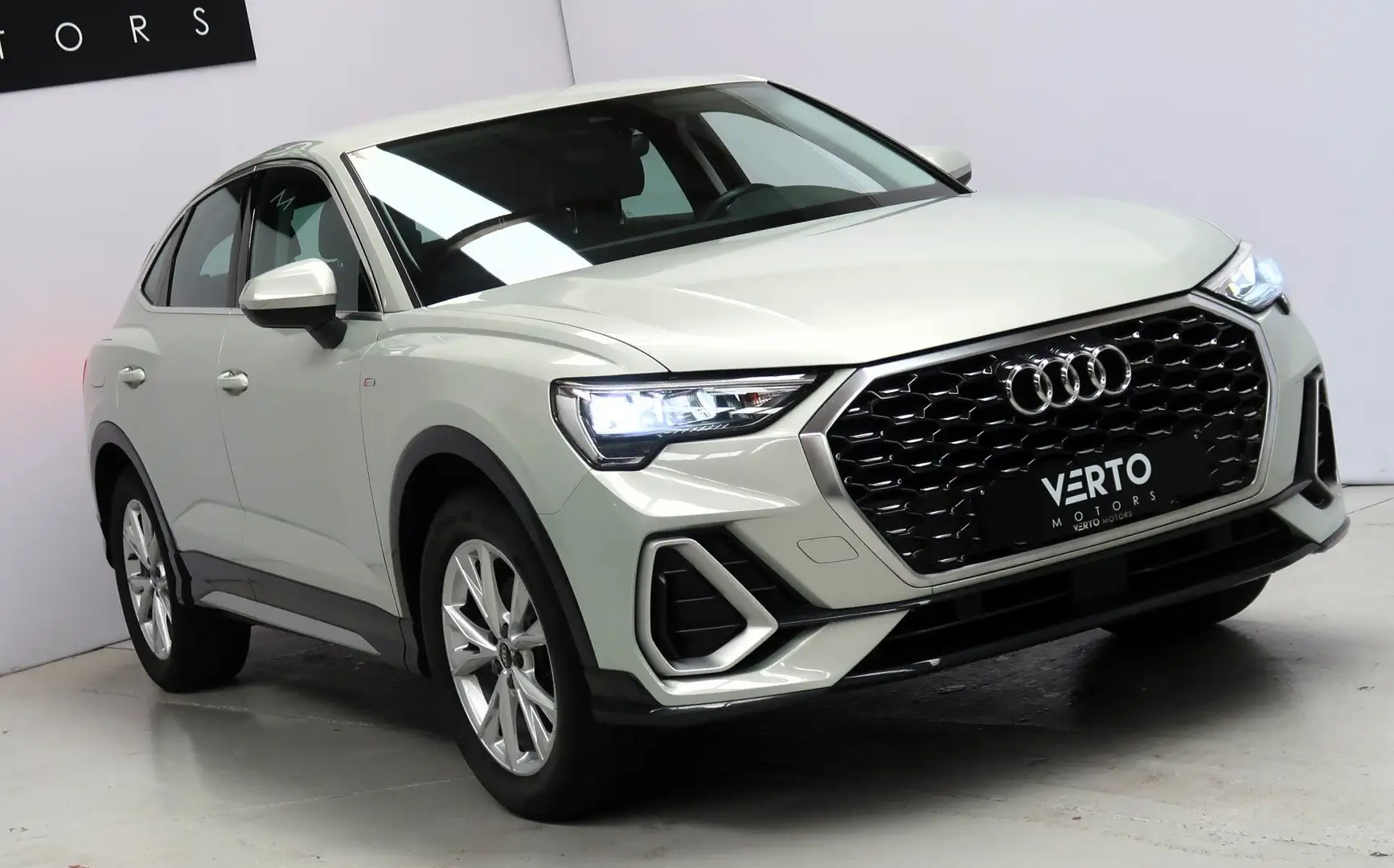 Audi Q3 Q3 35 TFSI Sportback S tronic S line - 1