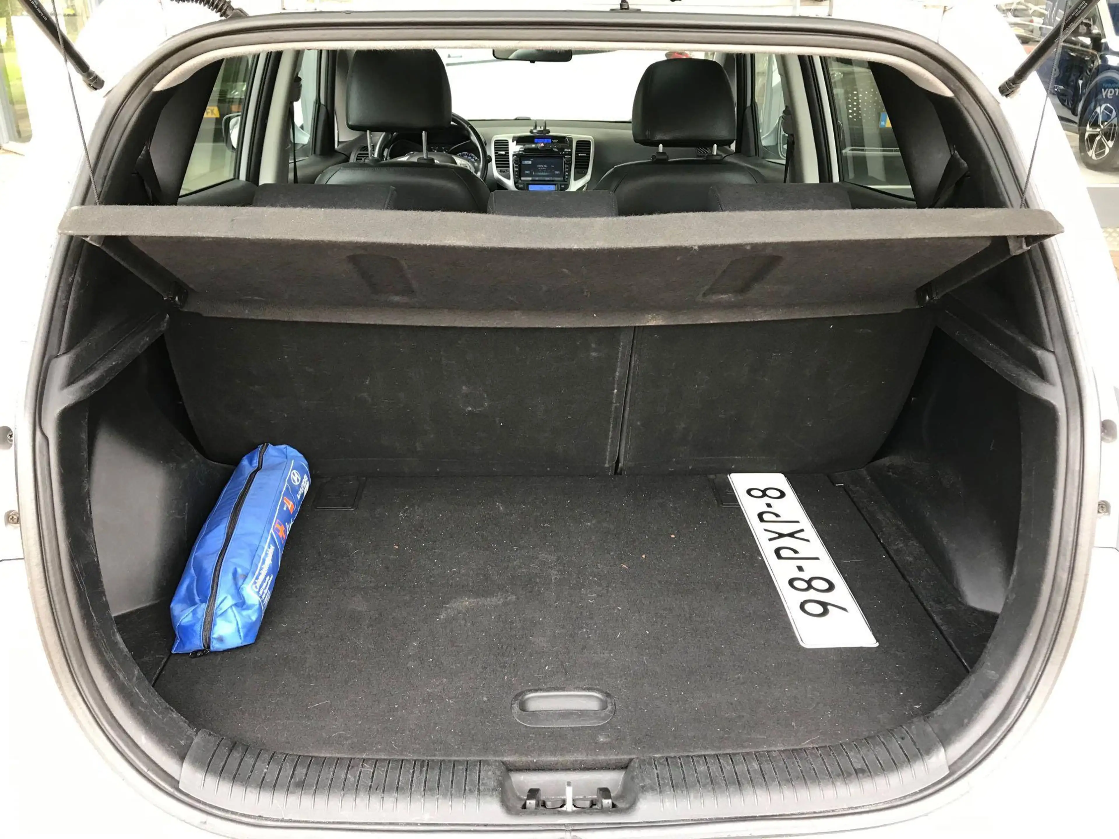 Hyundai iX20 1.4i i-Catcher — photo 7