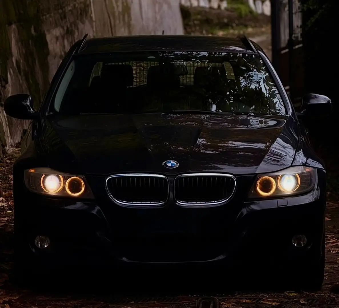 BMW 320 320d Touring Futura Automatica Navy Noir - 2