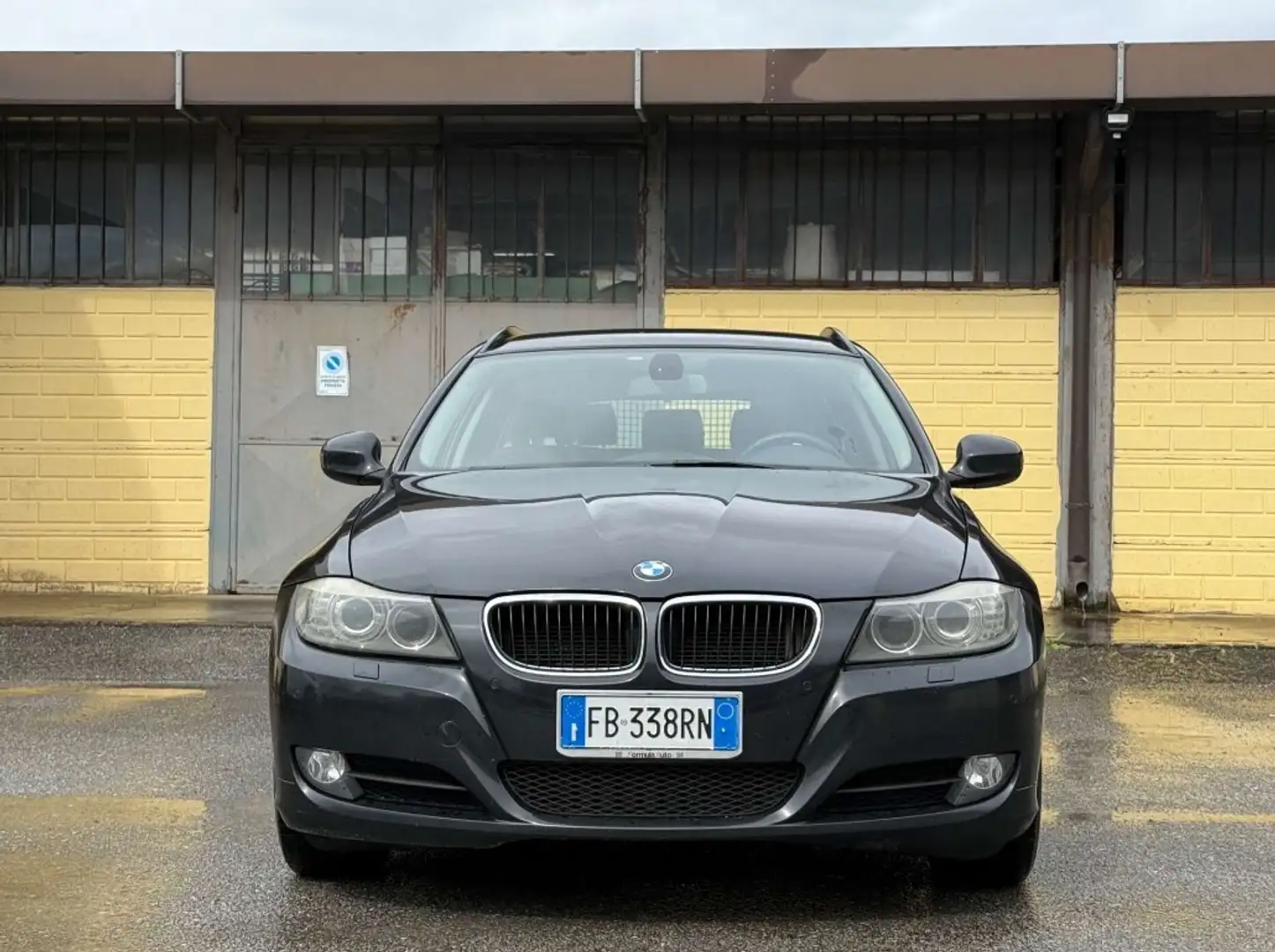 BMW 320 320d Touring Futura Automatica Navy Noir - 1