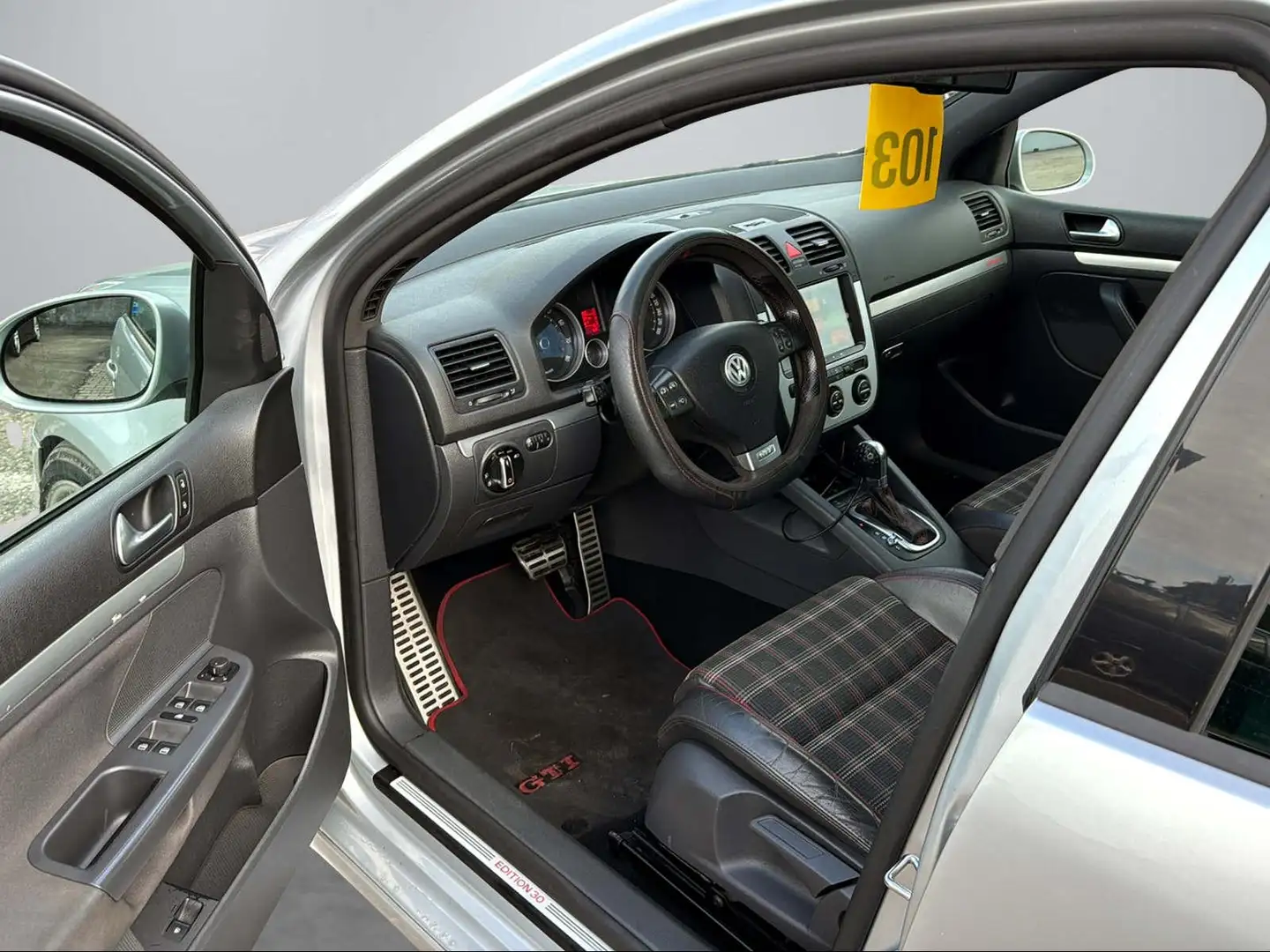 Volkswagen Golf GTI Edition 30 2.0 Soundsystem/Xenon/Navi Silber - 2