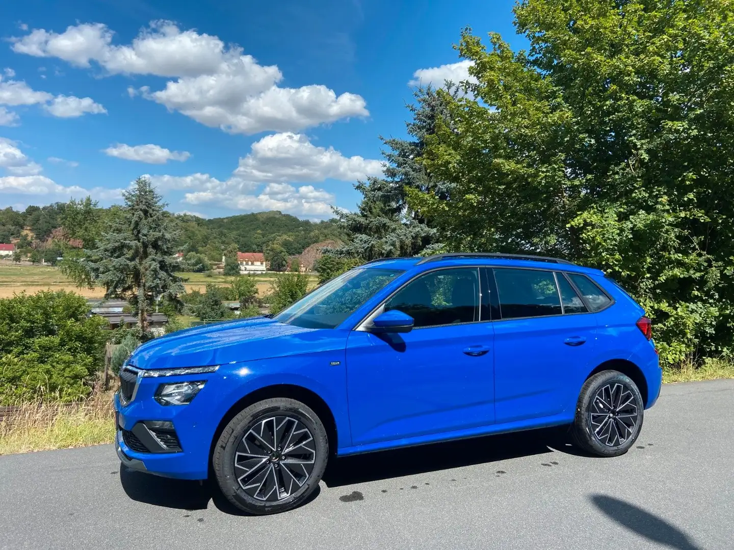 Skoda Kamiq Tour 1.0 TSI 85 kW Bleu - 1