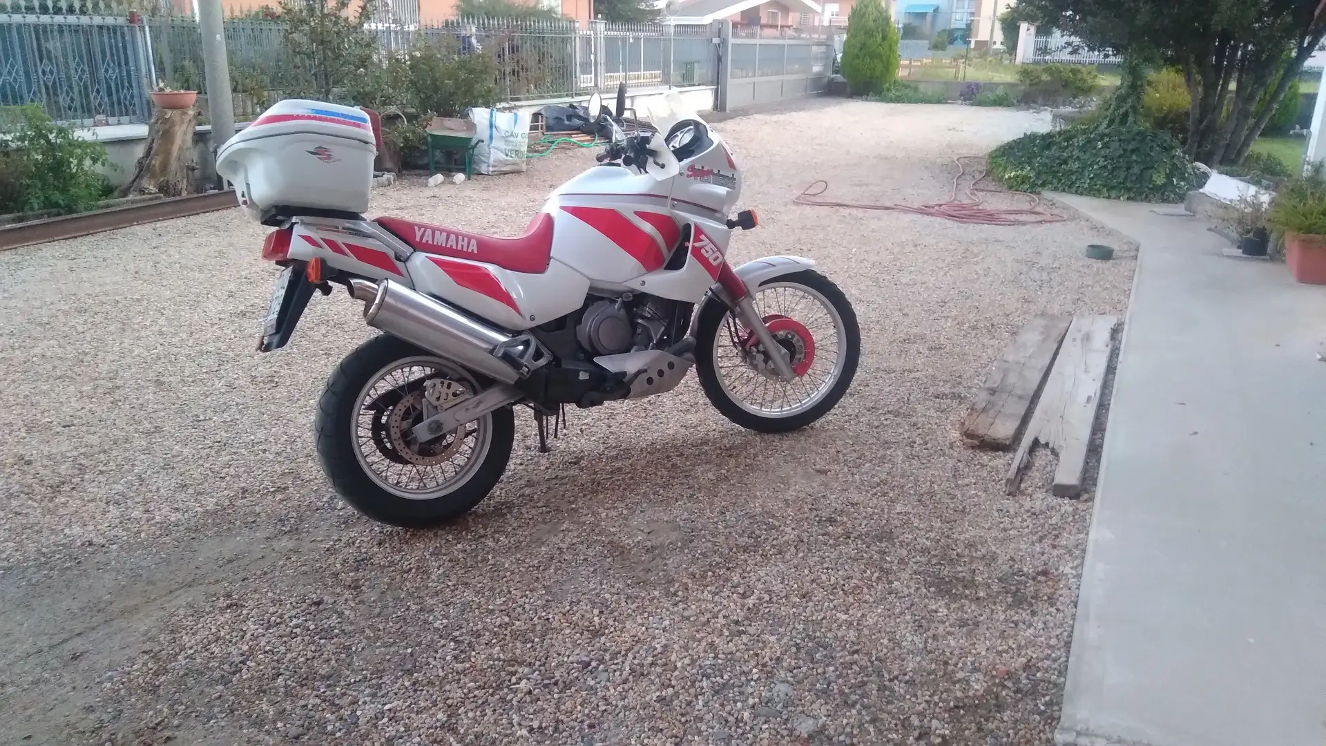 Yamaha XTZ 750 Supertenere Bianco - 2