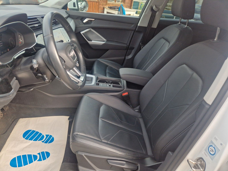 Audi Q3 Sportback TDI Autom.  Virtual Leder Pano — photo 9