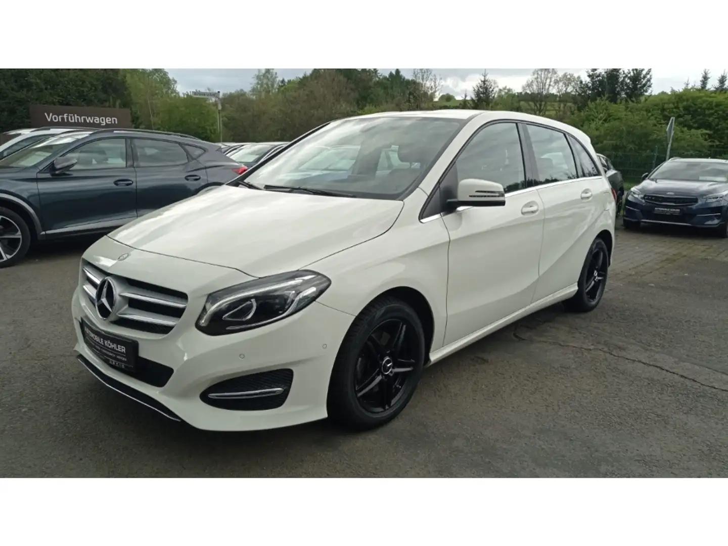 Mercedes-Benz B 180 -Klasse  Urban LED/Parkassistent Blanco - 1