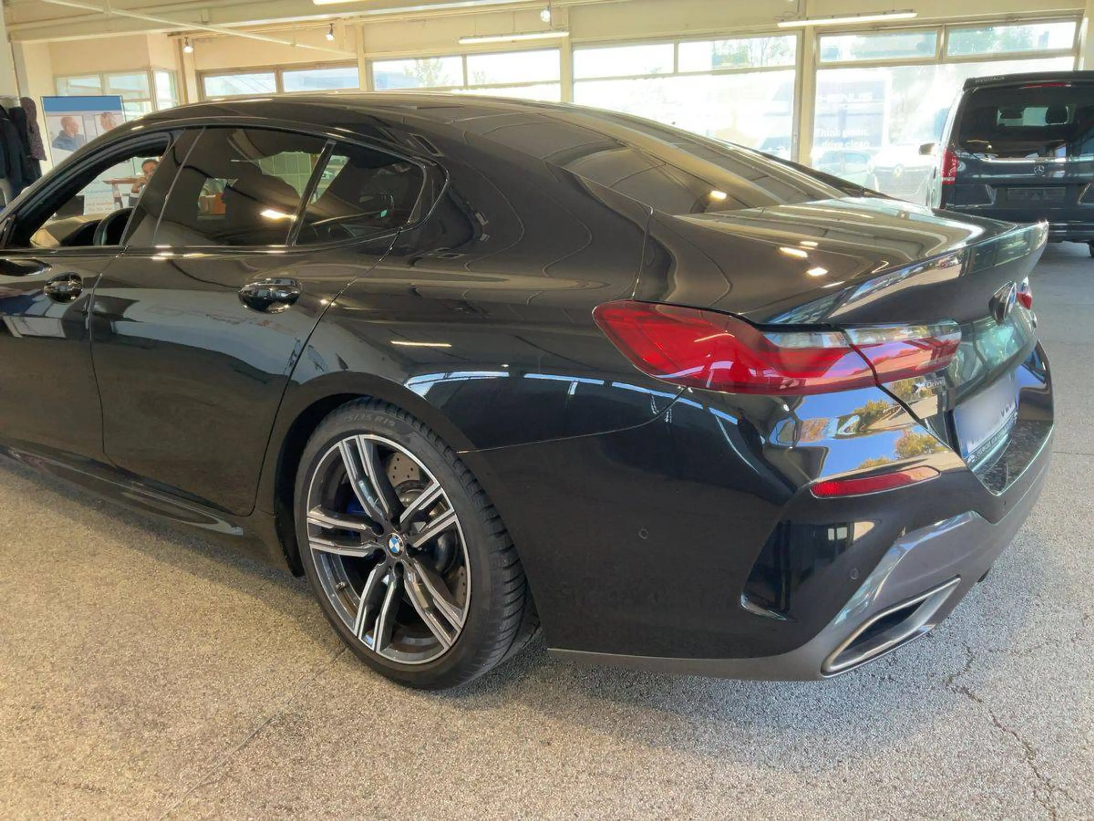 BMW M850 M850 i xDrive — photo 2