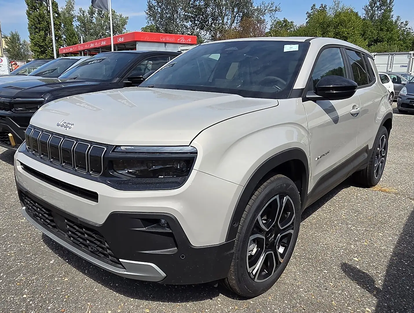 Jeep Avenger 1.2 e-Hybrid Summit e-DCT6 Beige - 1