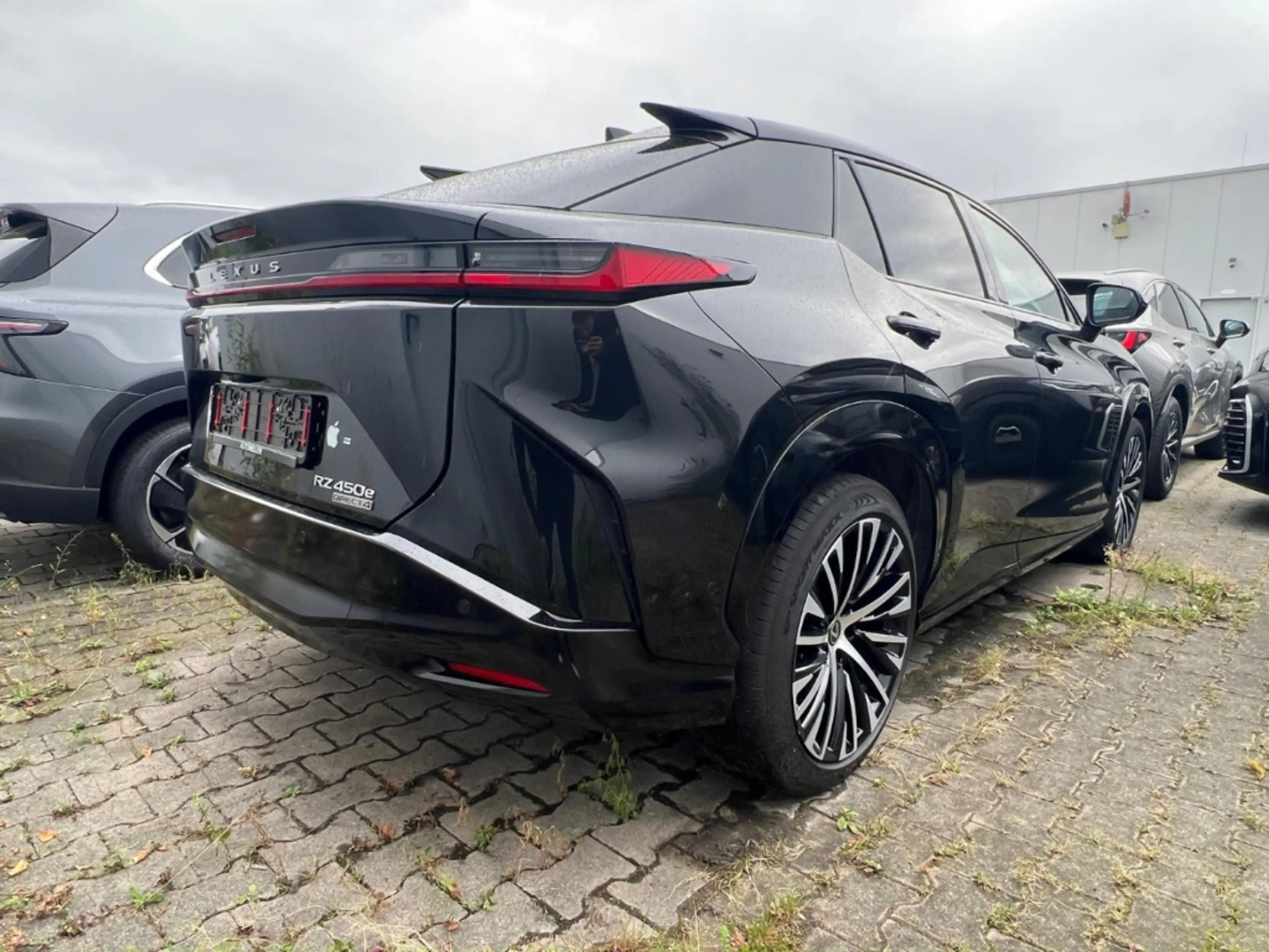 Lexus RZ 450e DIRECT4 *Luxury Paket*Glasdach dimmbar* — photo 14