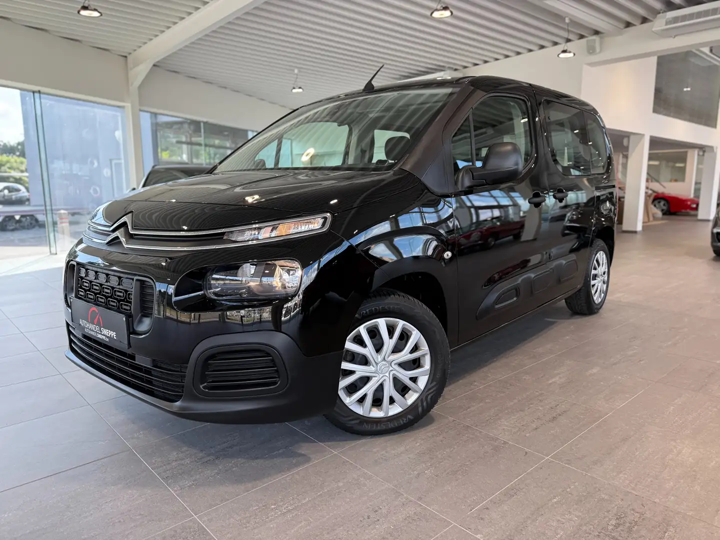 Citroen Berlingo Berlingo XL PureTech 110 LIVE Black - 1