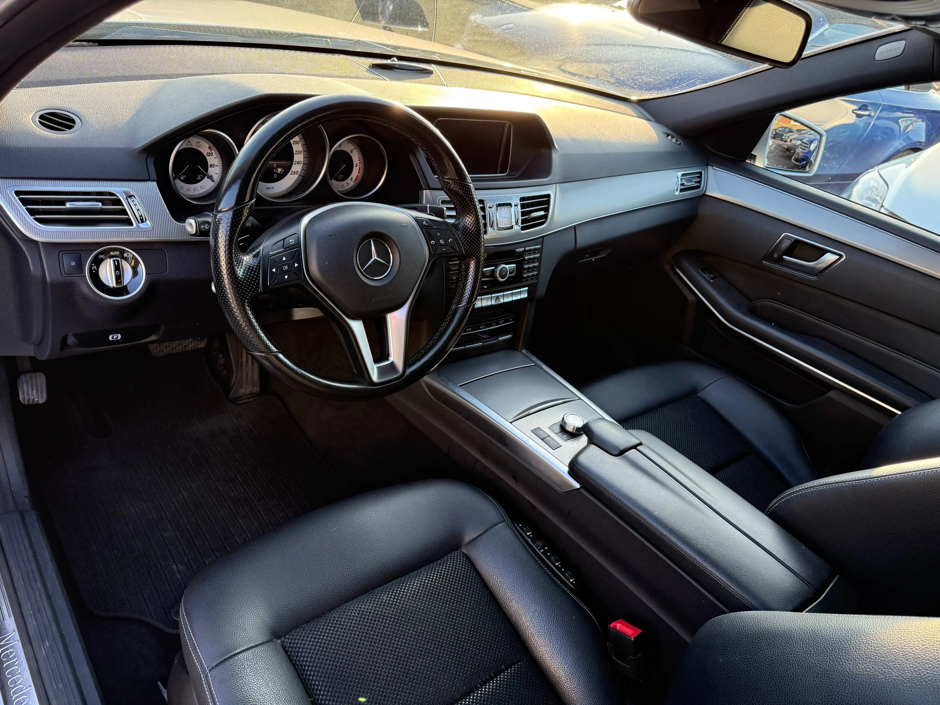 Mercedes-Benz E 250 E 250 Avangarde BlueTec 4Matic~Navi~Leder~LED — photo 10