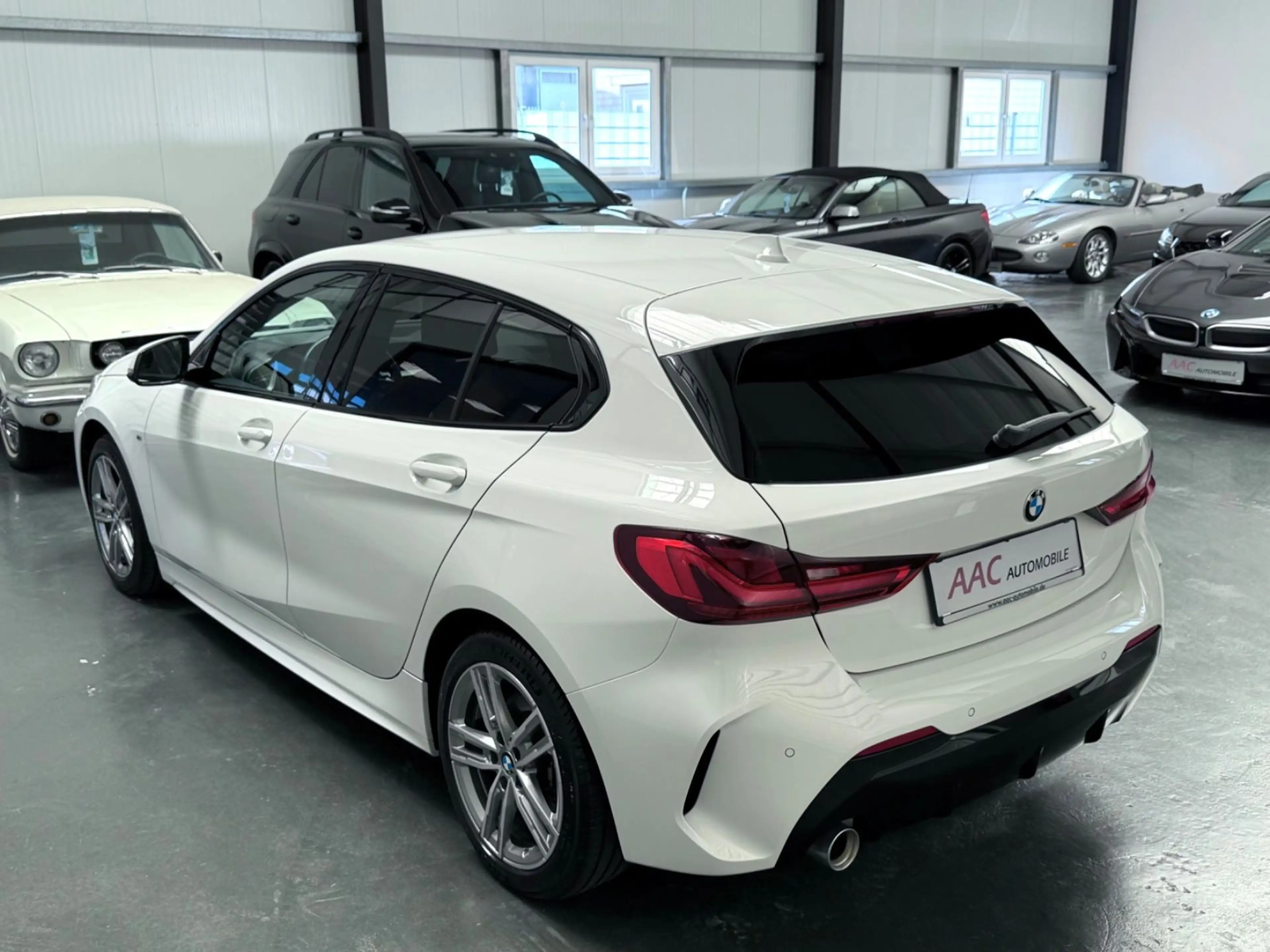 BMW 118 i M Sport/Navi/CarPlay/Tempomat/AHK — photo 9