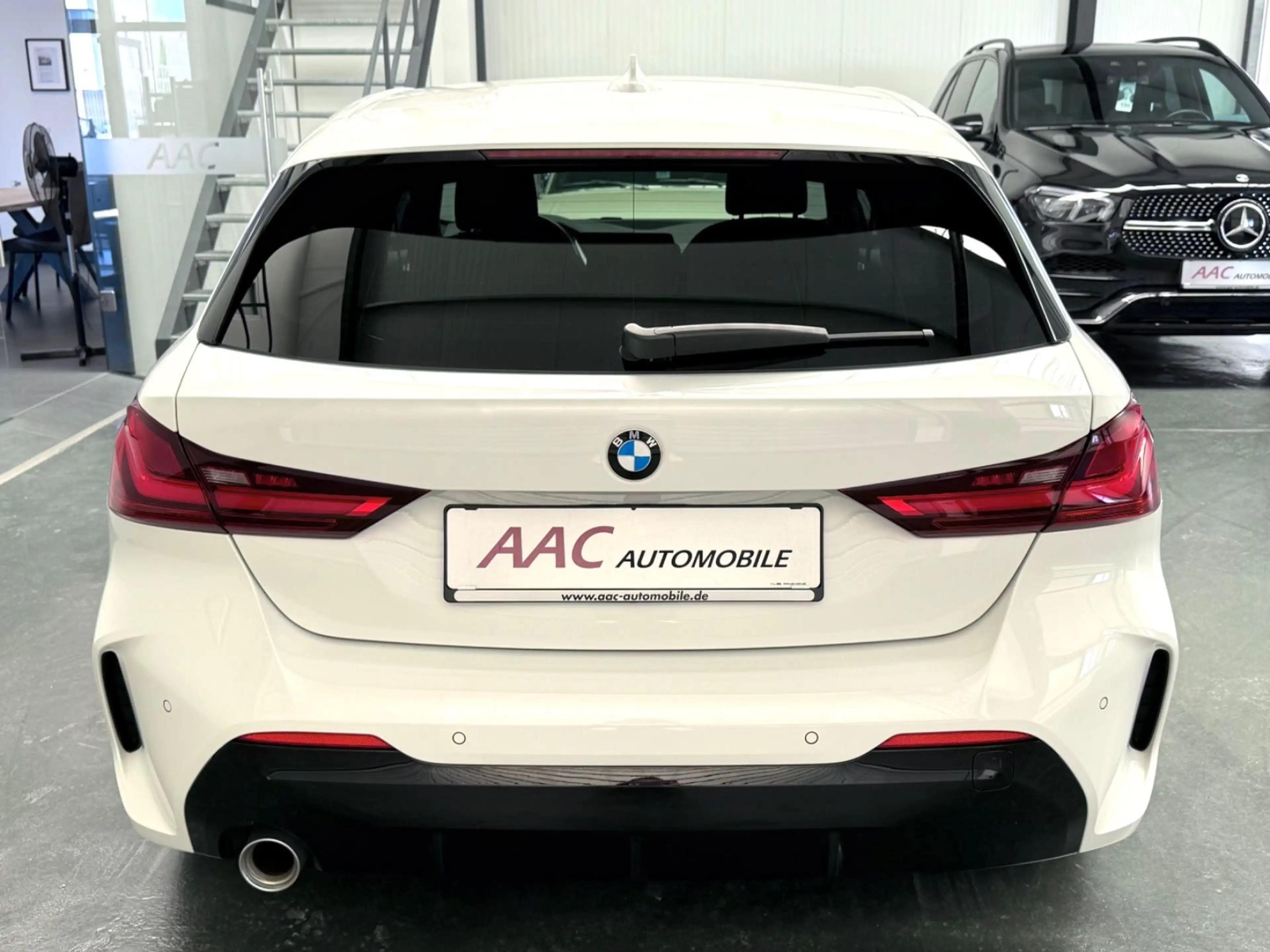 BMW 118 i M Sport/Navi/CarPlay/Tempomat/AHK — photo 8