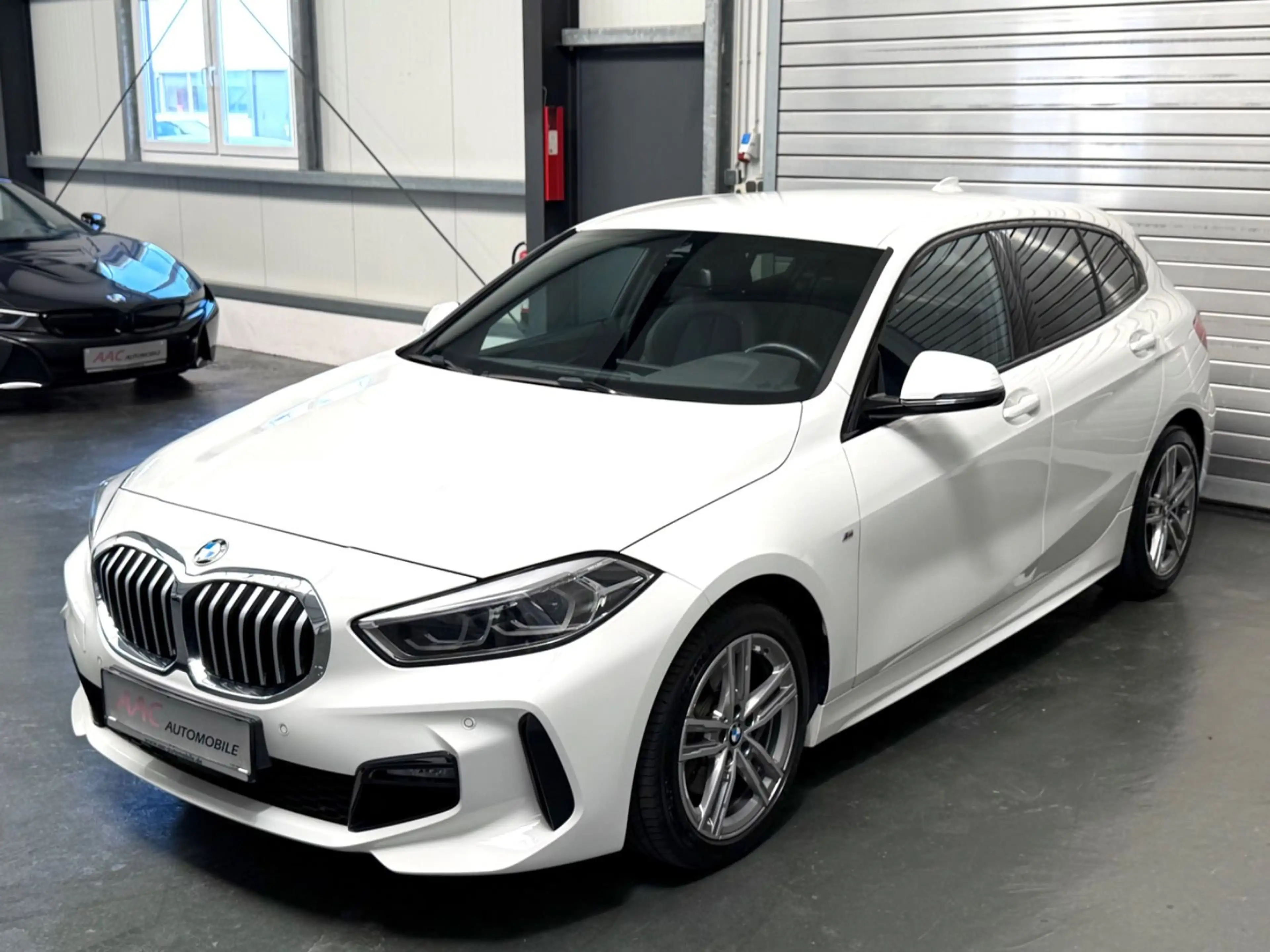 BMW 118 i M Sport/Navi/CarPlay/Tempomat/AHK — photo 5