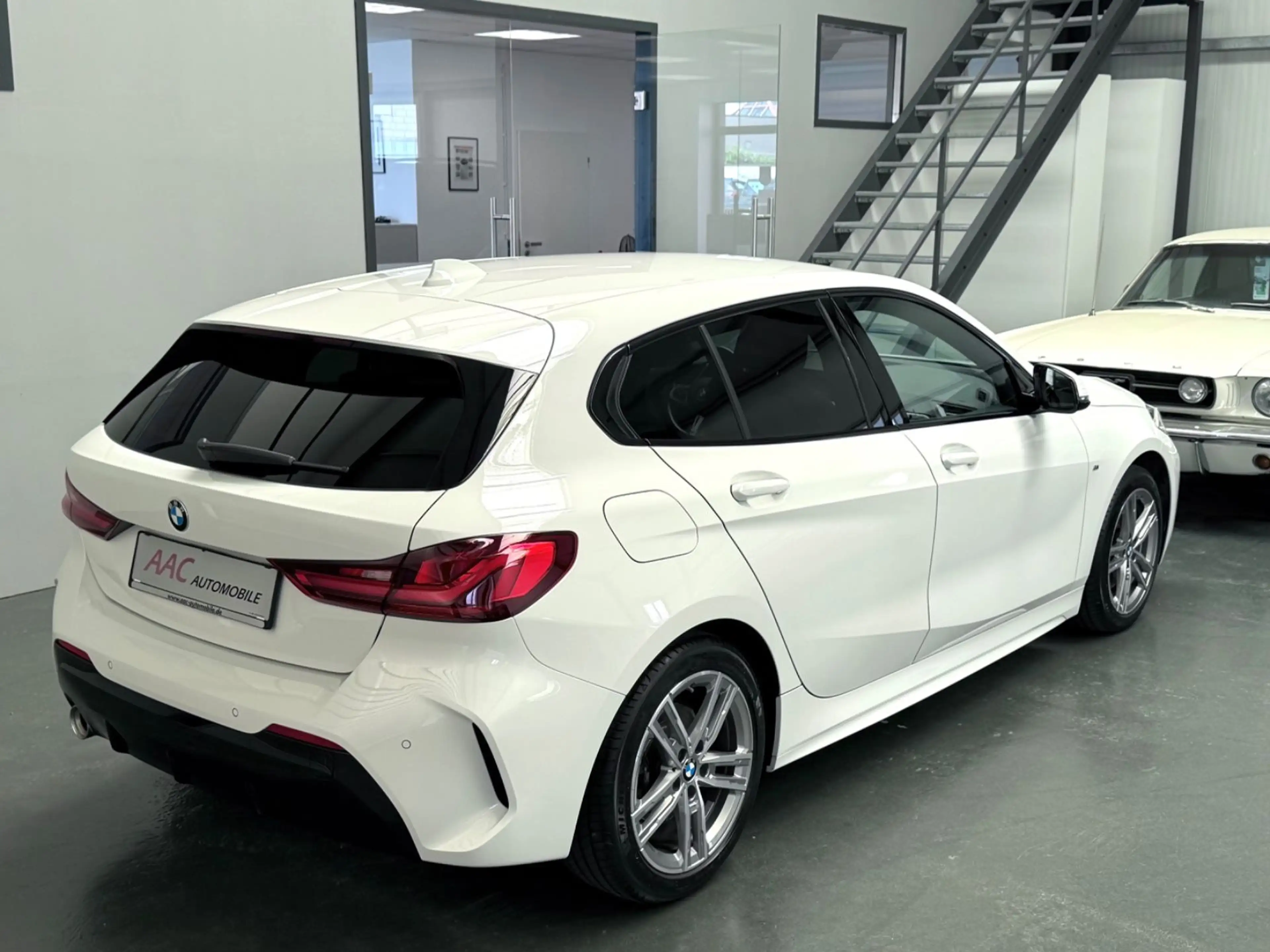 BMW 118 i M Sport/Navi/CarPlay/Tempomat/AHK — photo 10