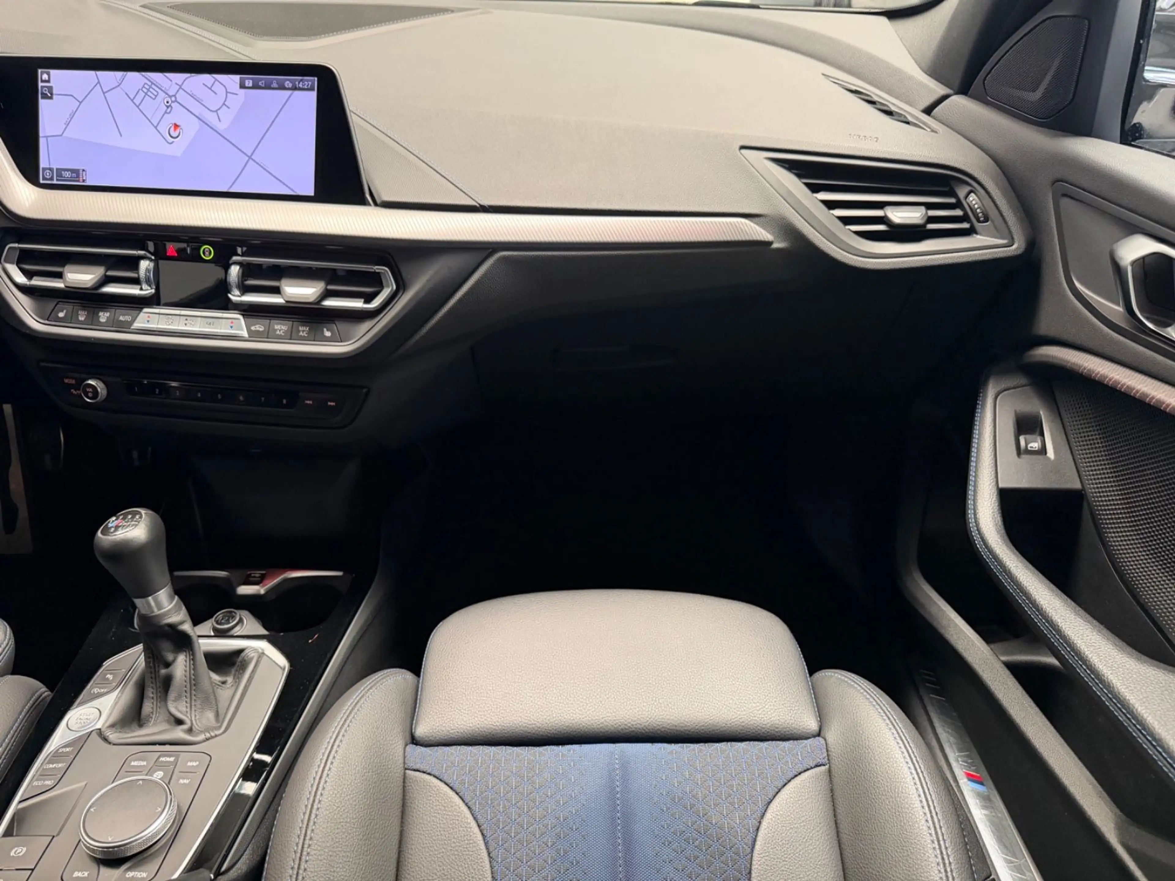BMW 118 i M Sport/Navi/CarPlay/Tempomat/AHK — photo 15