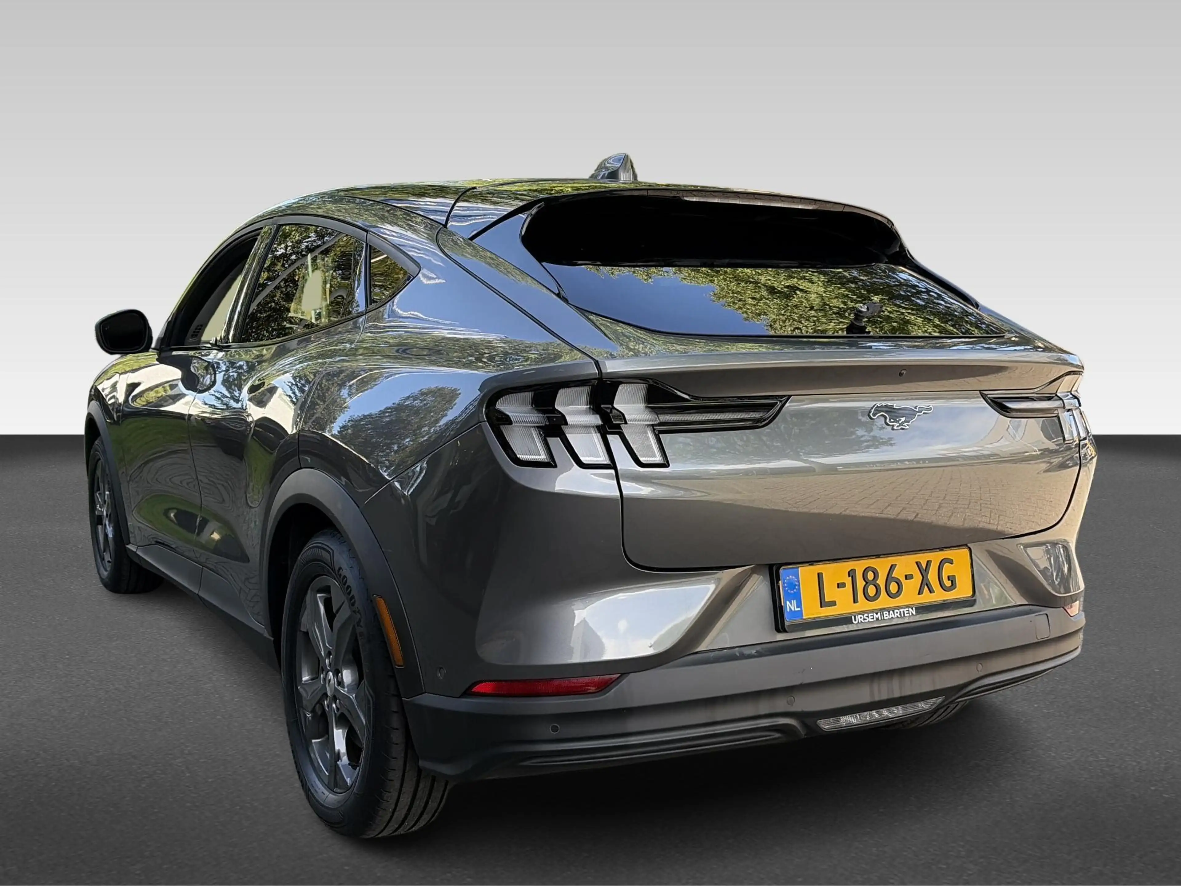 Ford Mustang Mach-E RWD 75 kWh | Achterspoiler | Achteruitrijcamera | — photo 3