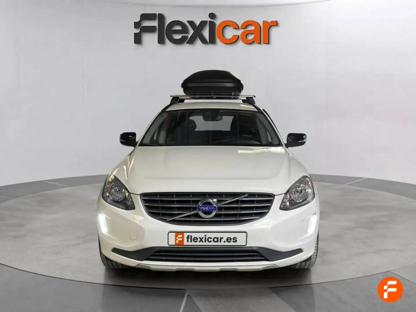 Volvo XC60 D3 Momentum 150 Blanco - 2