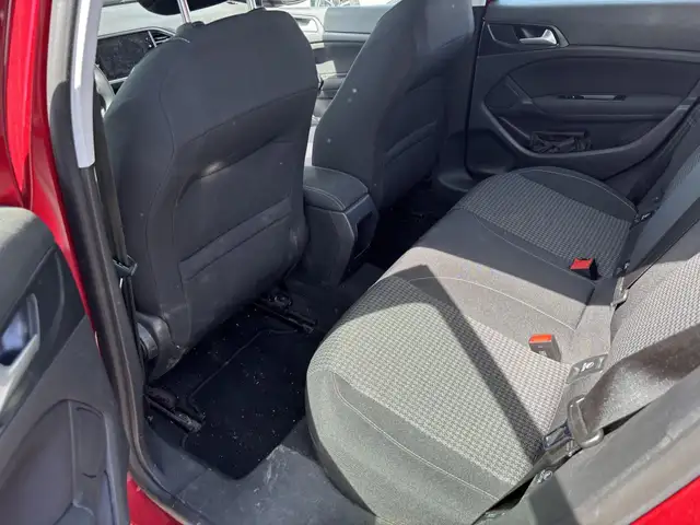 Peugeot 308 view 6