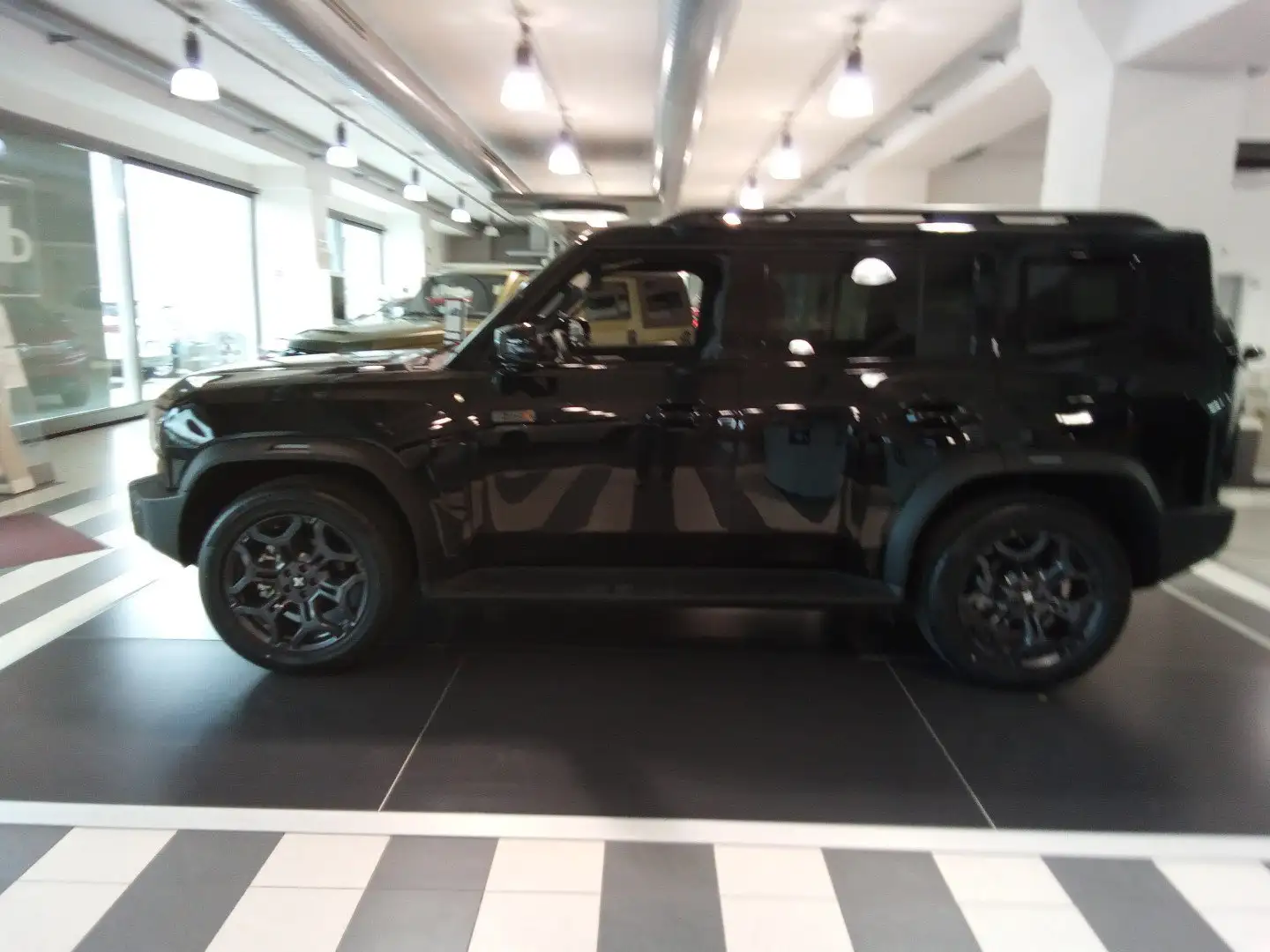 ICH-X K3  2.0 DCT 4WD Nero - 2