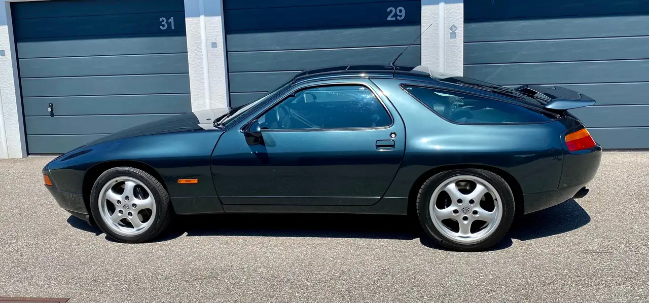 Porsche 928 GTS Aut., foto 11