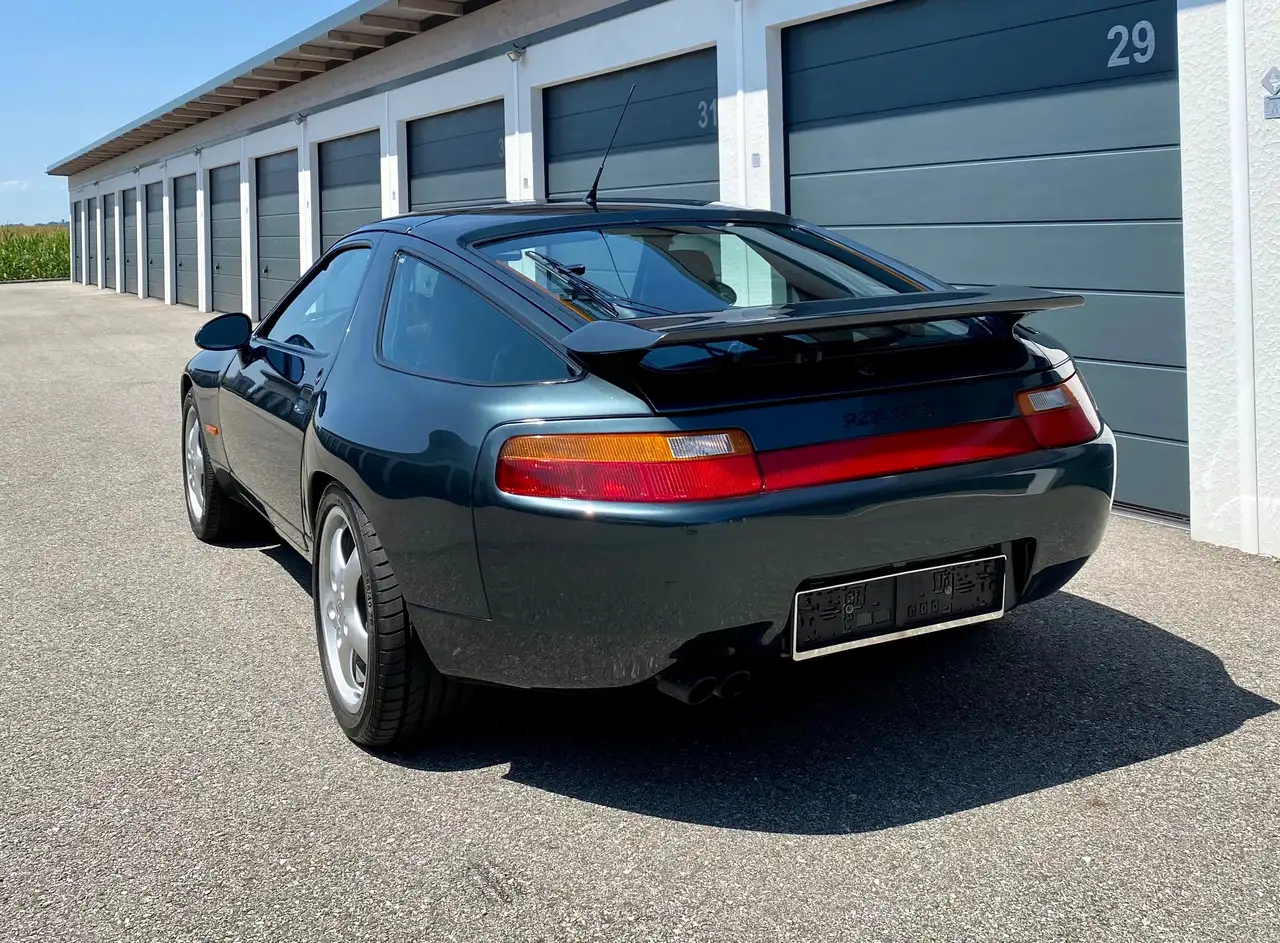 Porsche 928 GTS Aut., foto 10