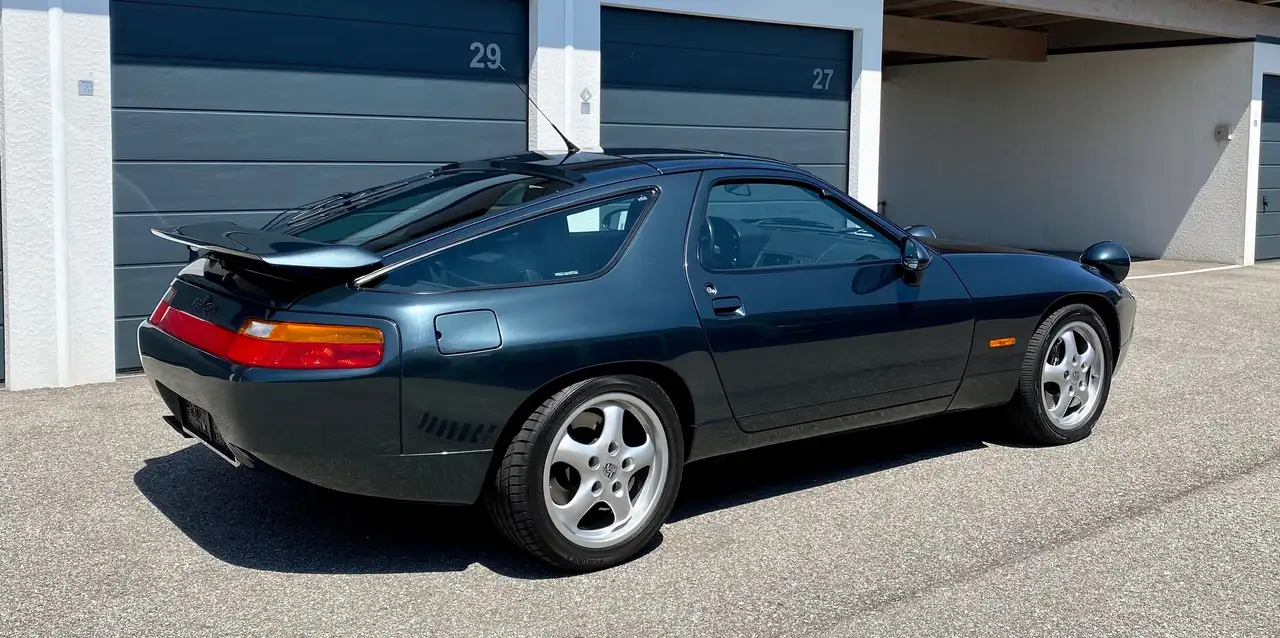 Porsche 928 GTS Aut., foto 12