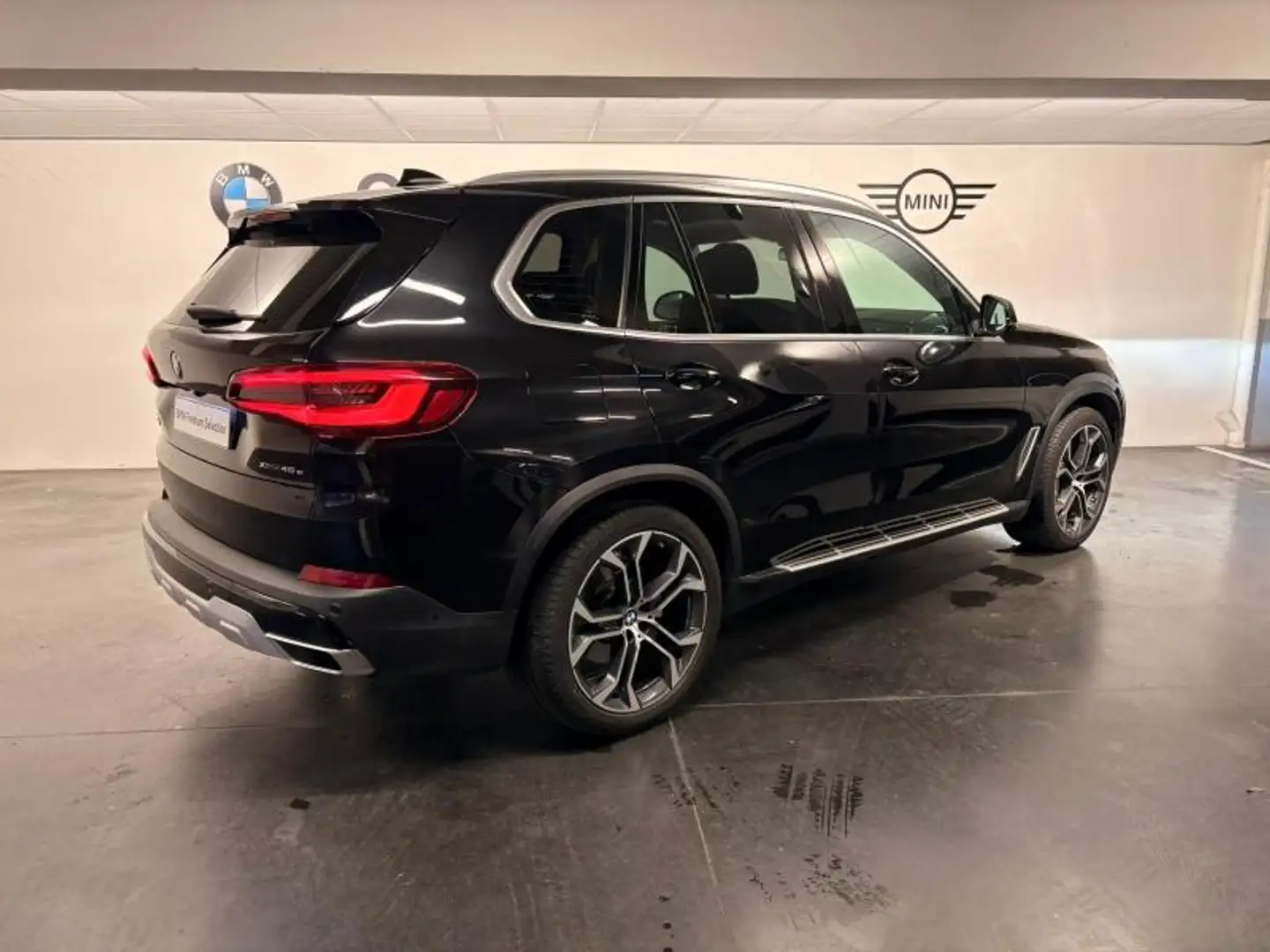 BMW X5 xDrive45e 394ch xLine 17cv Noir - 2