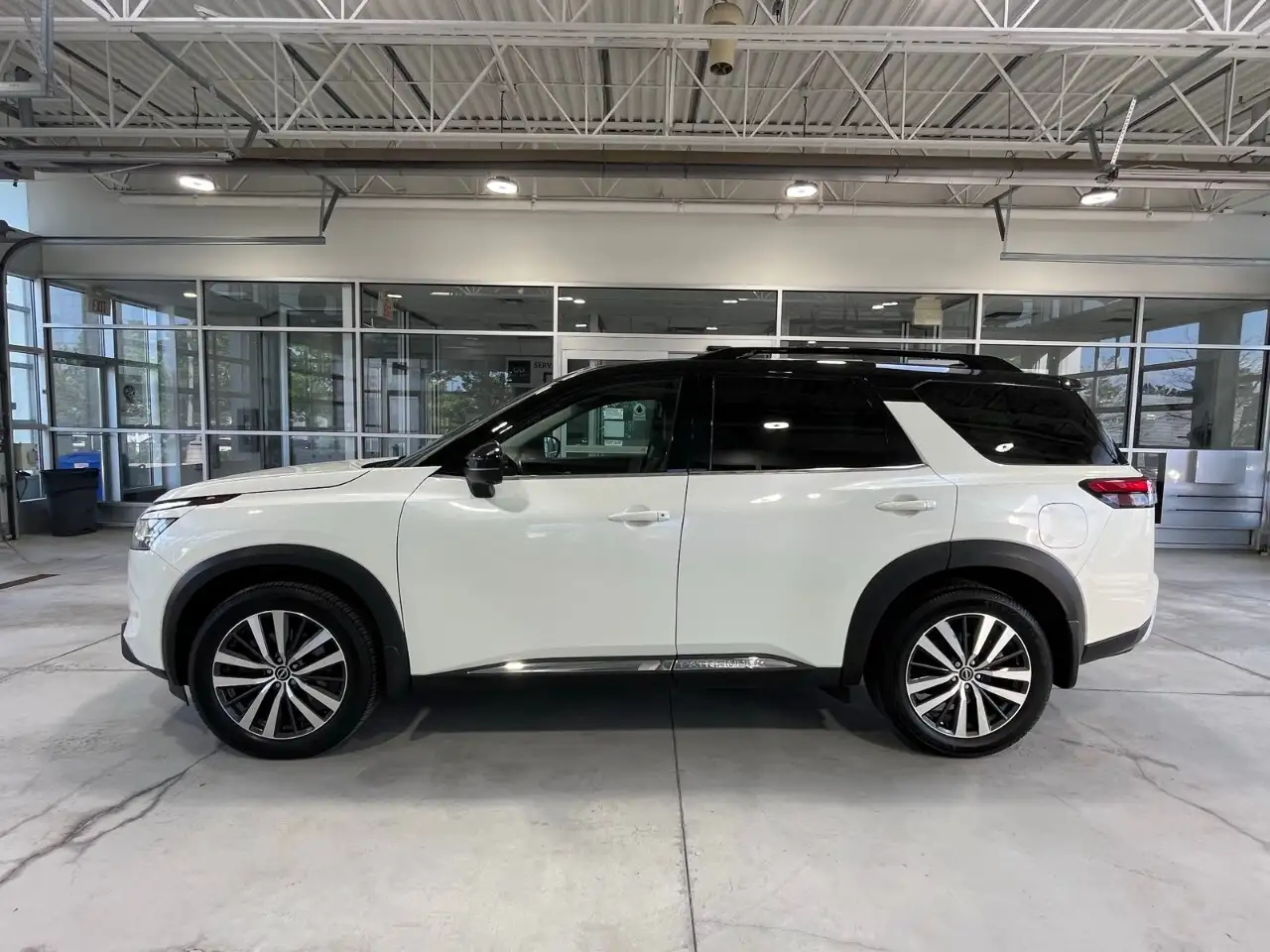 Nissan Pathfinder fotografie Nissan Pathfinder