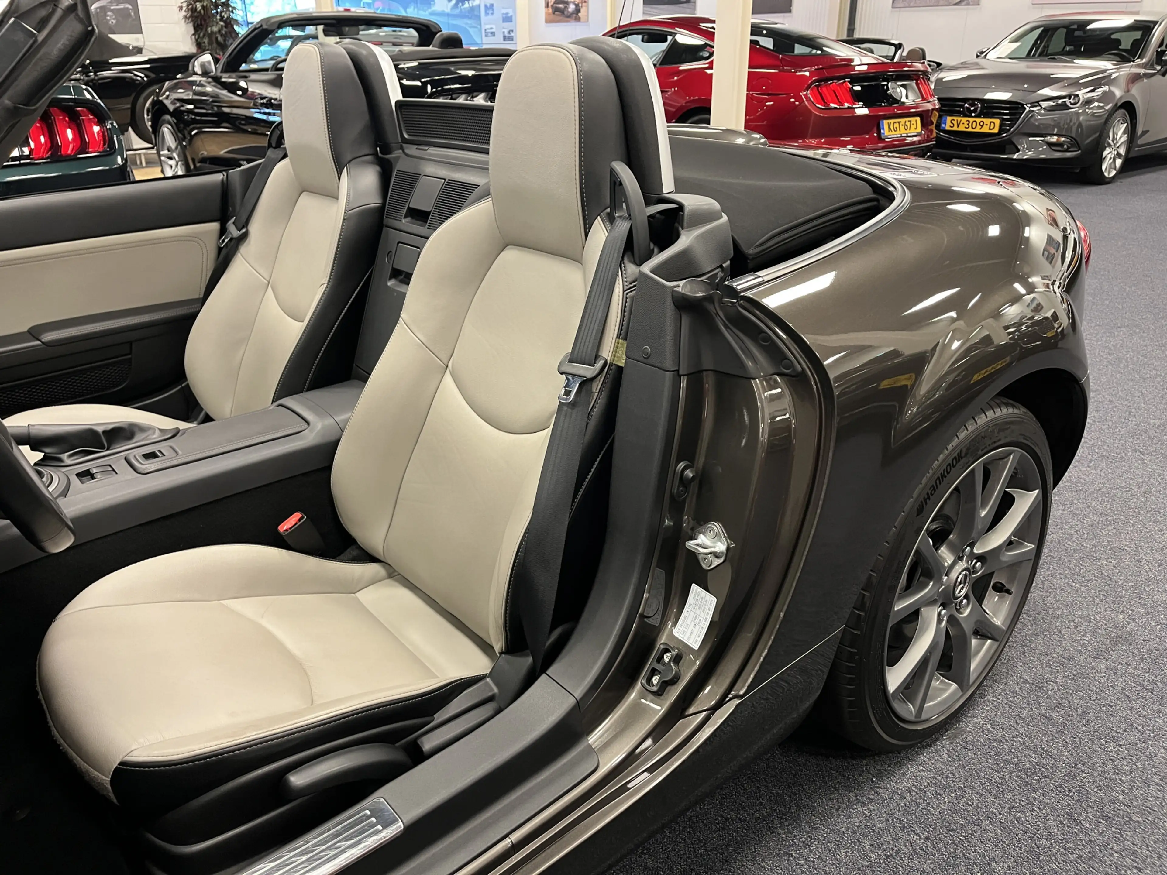 Mazda MX-5 NC Roadster 1.8i Silver Edition Airco Leder Navi C — photo 19