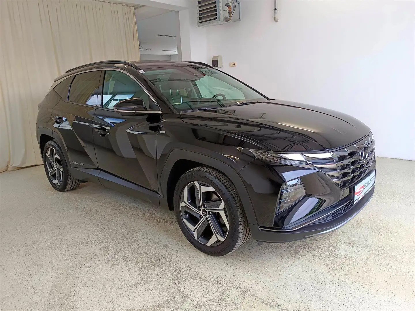 Hyundai TUCSON Tucson NX4 Prestige Line 1,6 T-GDi 4WD 48V DCT Schwarz - 1