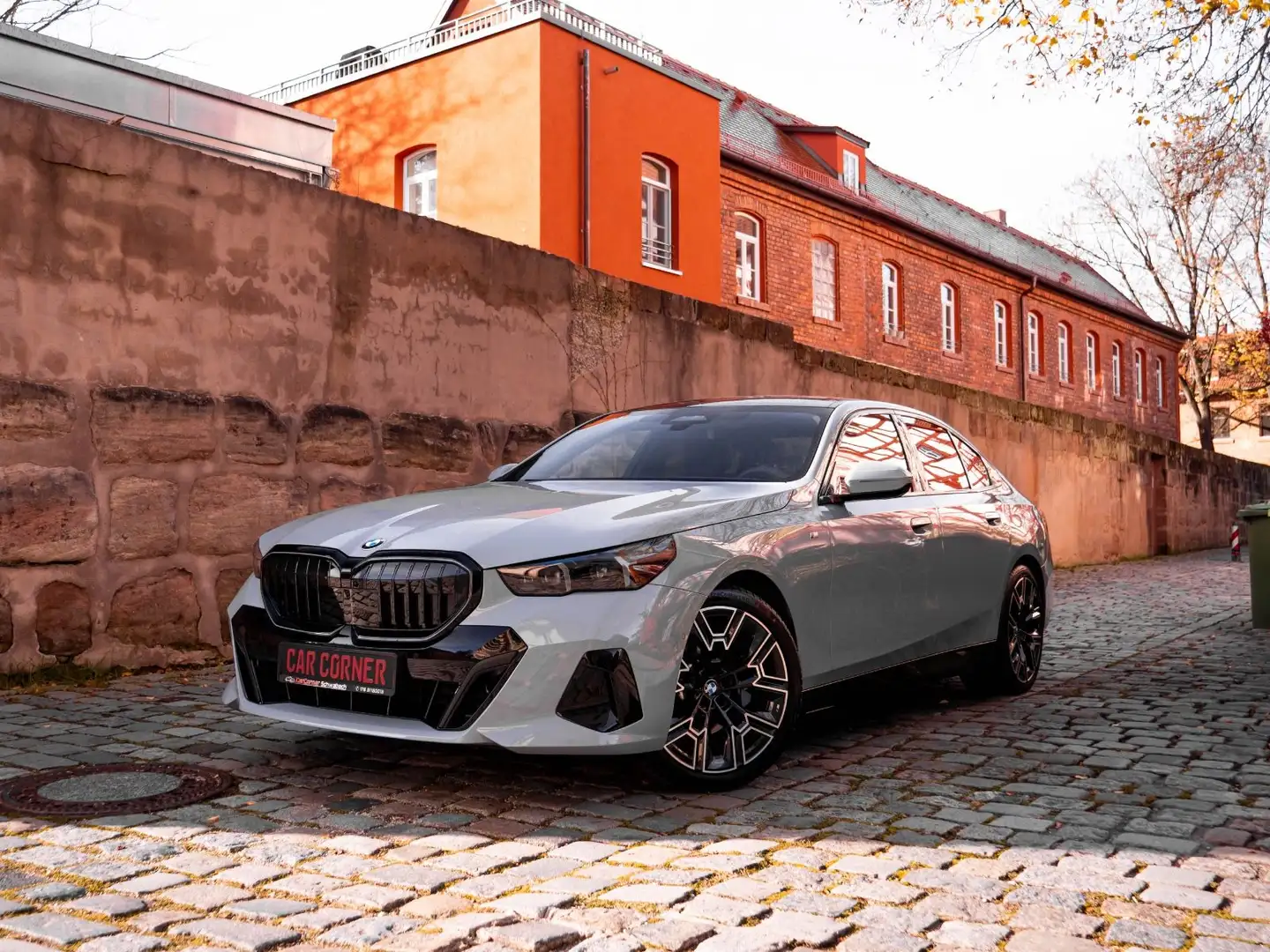 BMW 520 d M Sport/PANO/HEADUP/H&K/GLOW/BROOKLYN/ Gris - 1