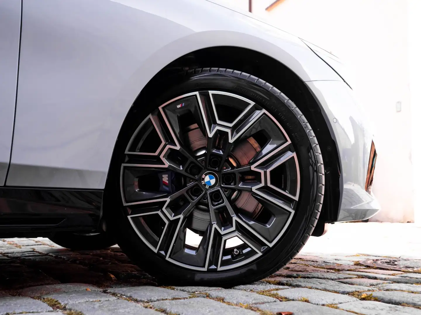 BMW 520 d M Sport/PANO/HEADUP/H&K/GLOW/BROOKLYN/ Gris - 2