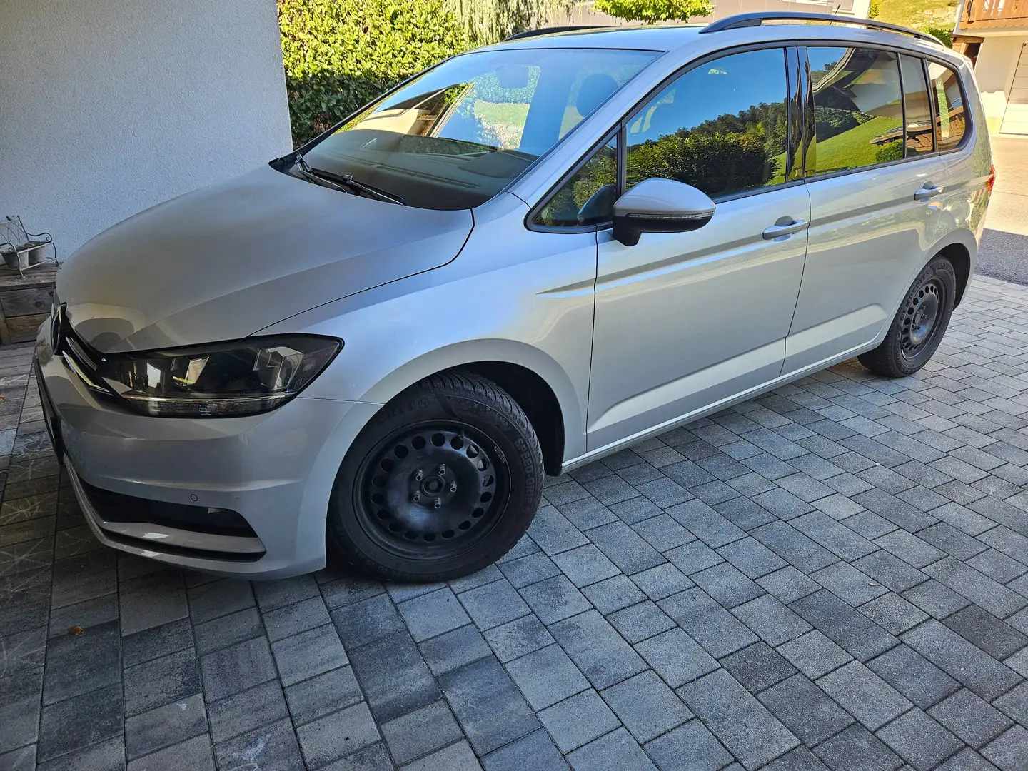 Volkswagen Touran Touran Comfortline 2,0 TDI Comfortline Grau - 2