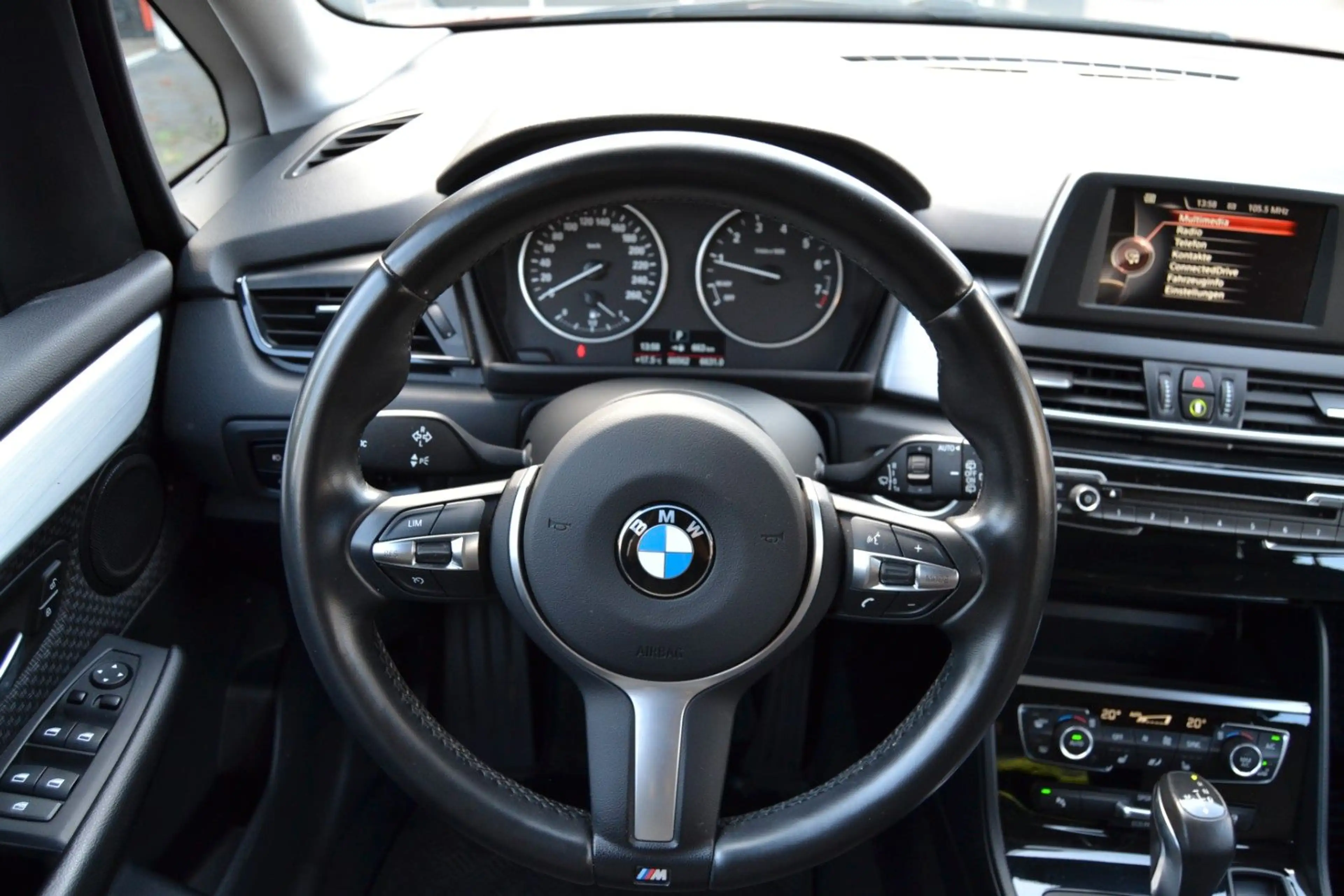 BMW 220 i Active Tourer *Autom.*Sport Line* Wenig KM — photo 12