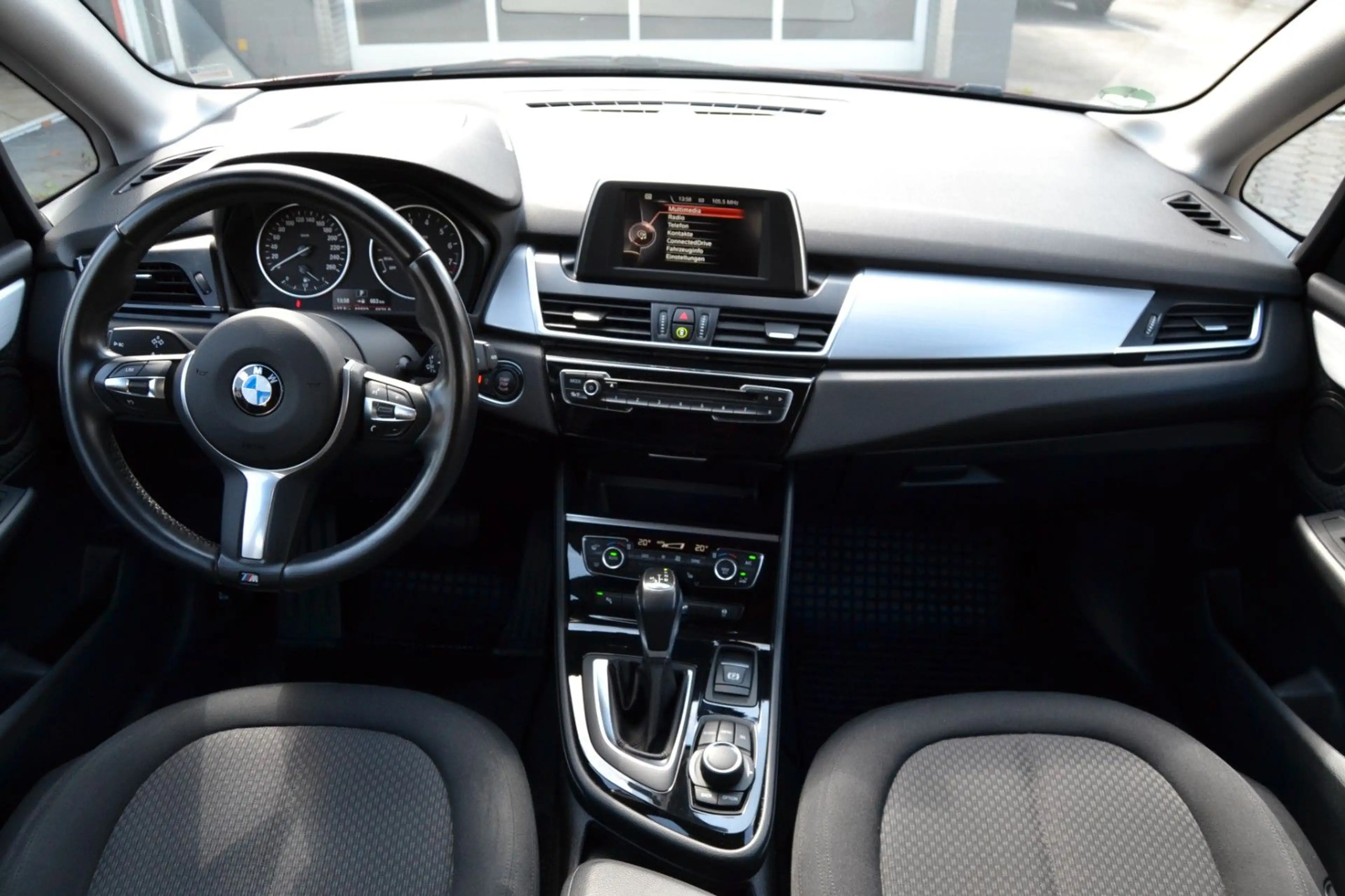 BMW 220 i Active Tourer *Autom.*Sport Line* Wenig KM — photo 13