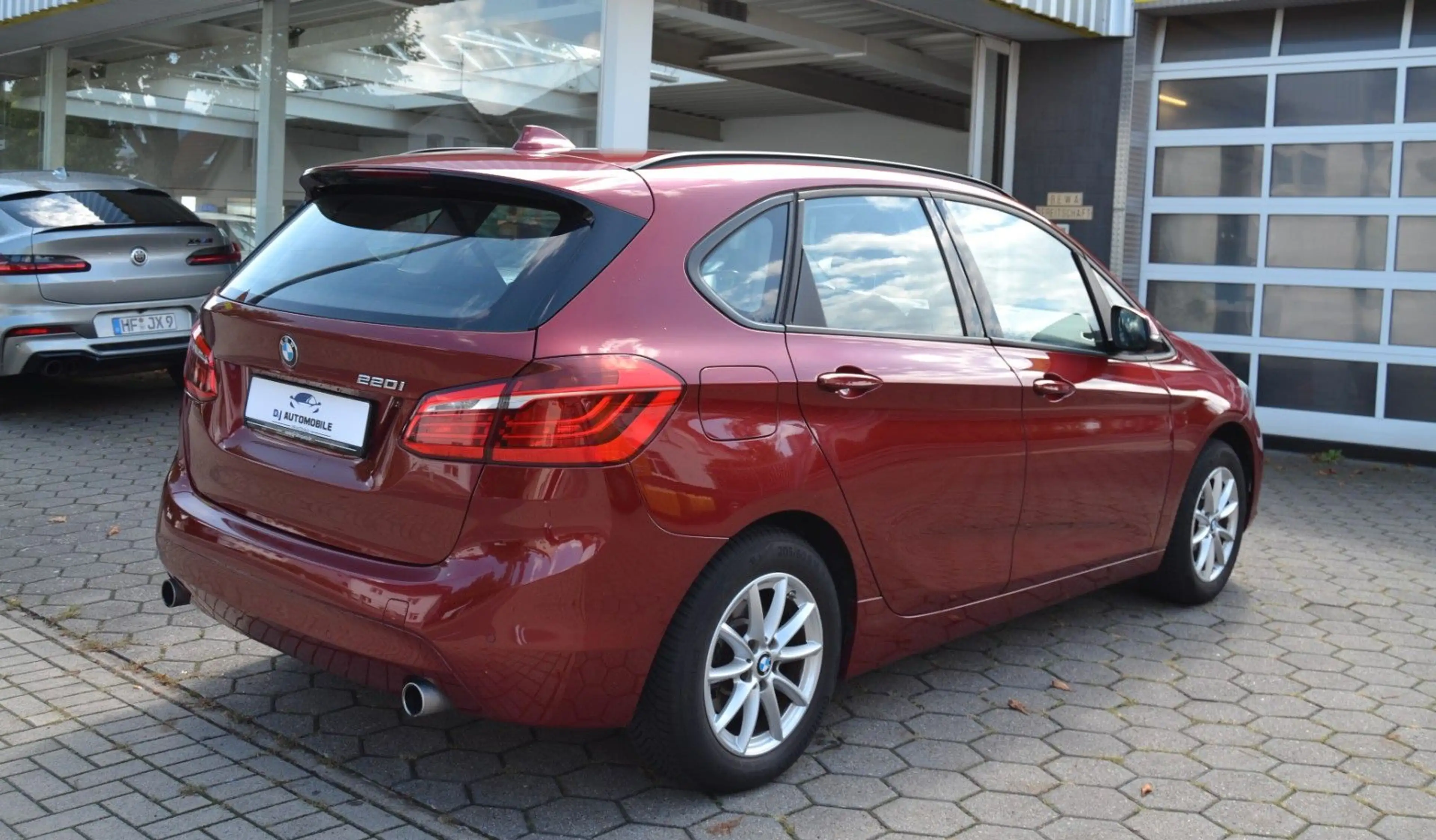 BMW 220 i Active Tourer *Autom.*Sport Line* Wenig KM — photo 8