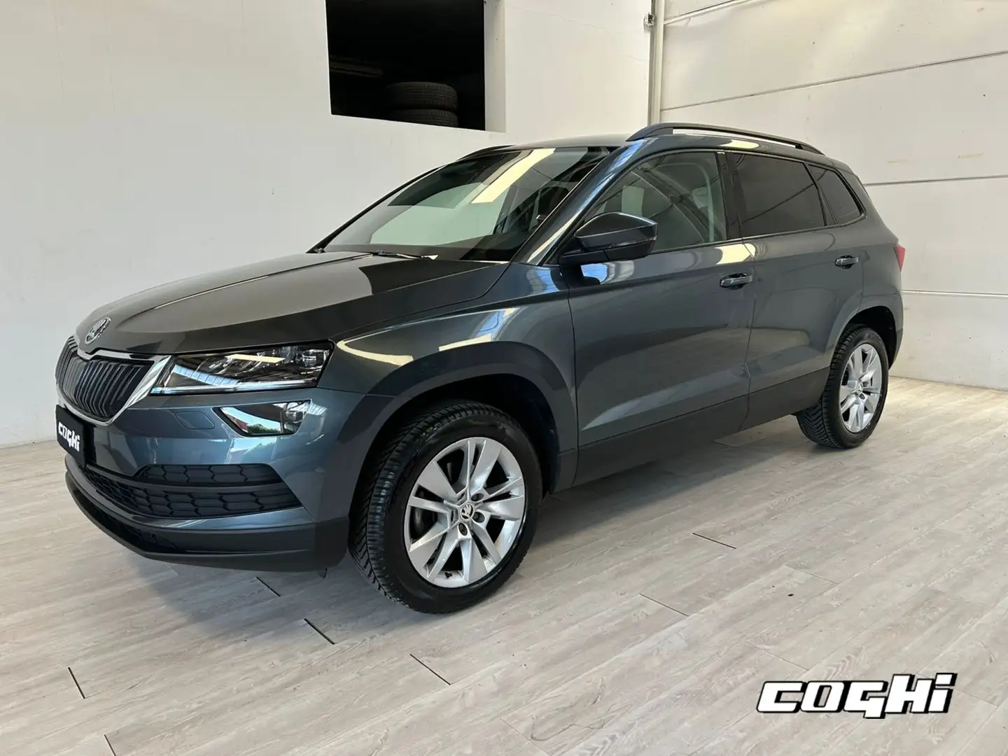 Skoda Karoq 1.0 TSI 110 CV Executive Grigio - 2