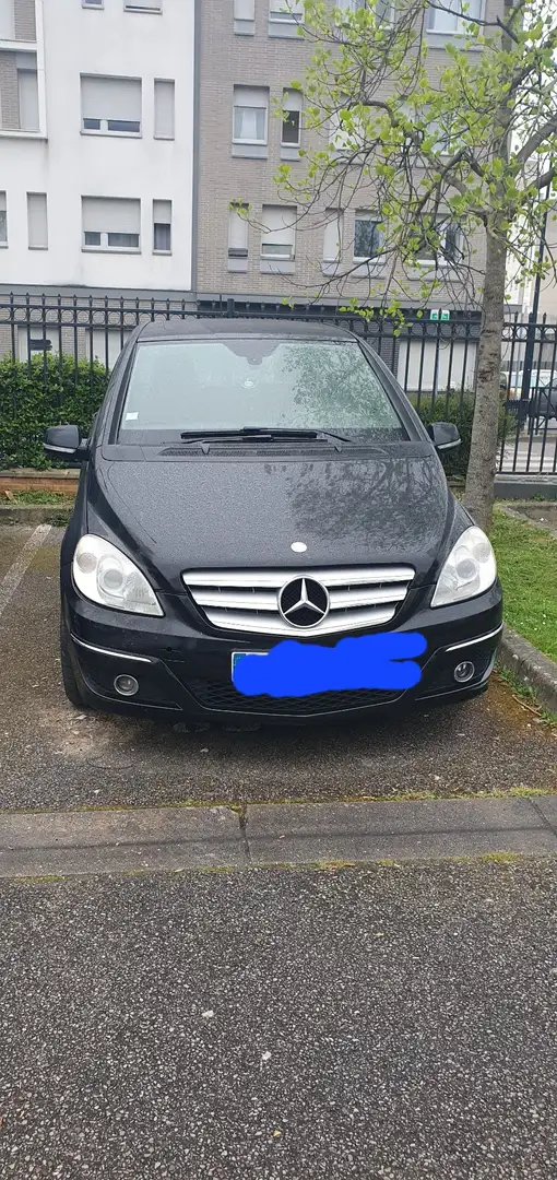 Mercedes-Benz 180 benz - 2